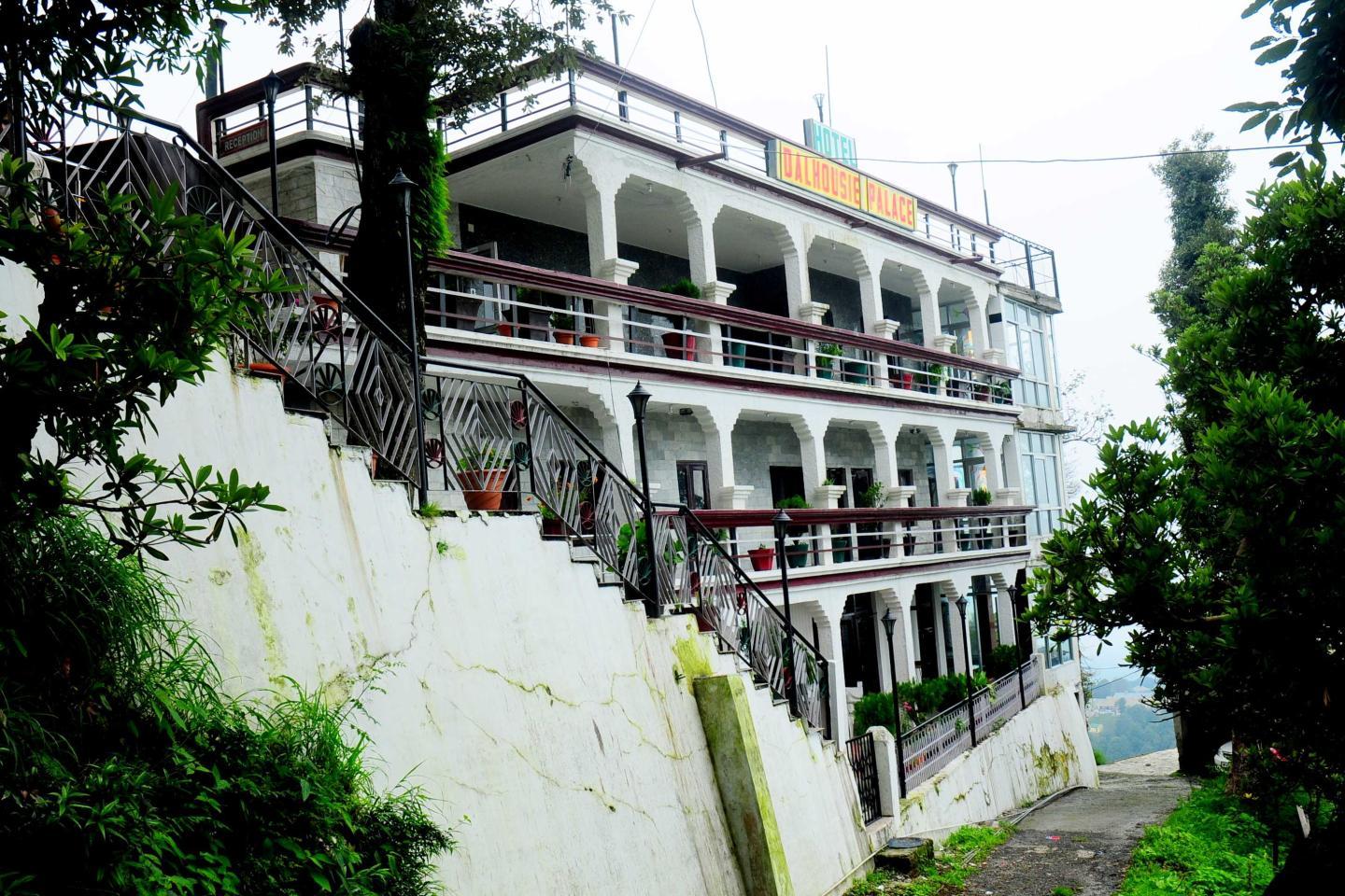 Budget Hotels in Dalhousie start Rs. 959 + 70 OFF Pay When You Stay