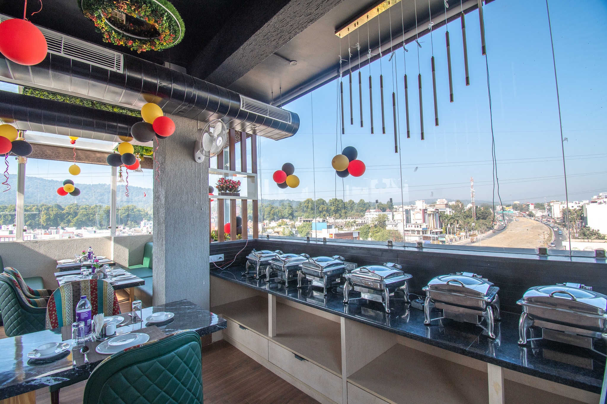 Level 4 Rooftop Restaurant