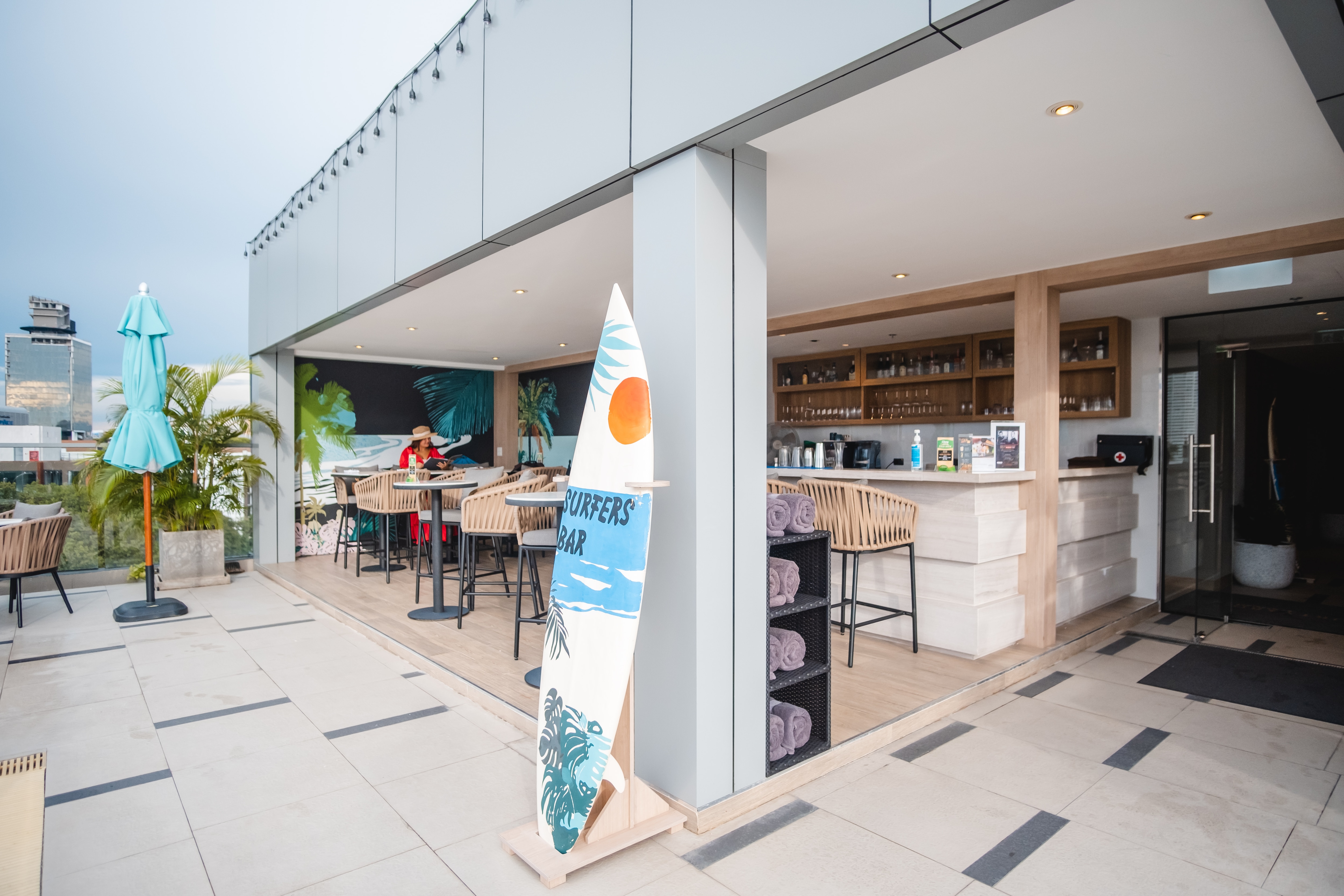 Surf Bar