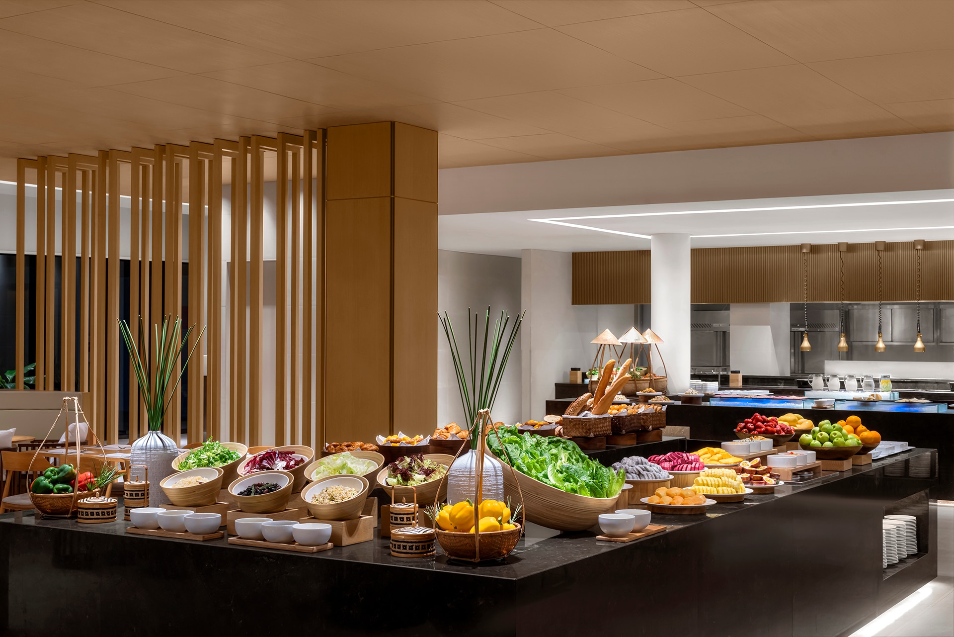 Dining M