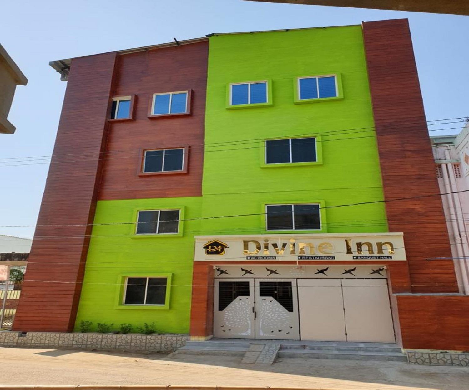 Divine Inn Hotel Bhubaneshwar - Reviews, Photos & Offer
