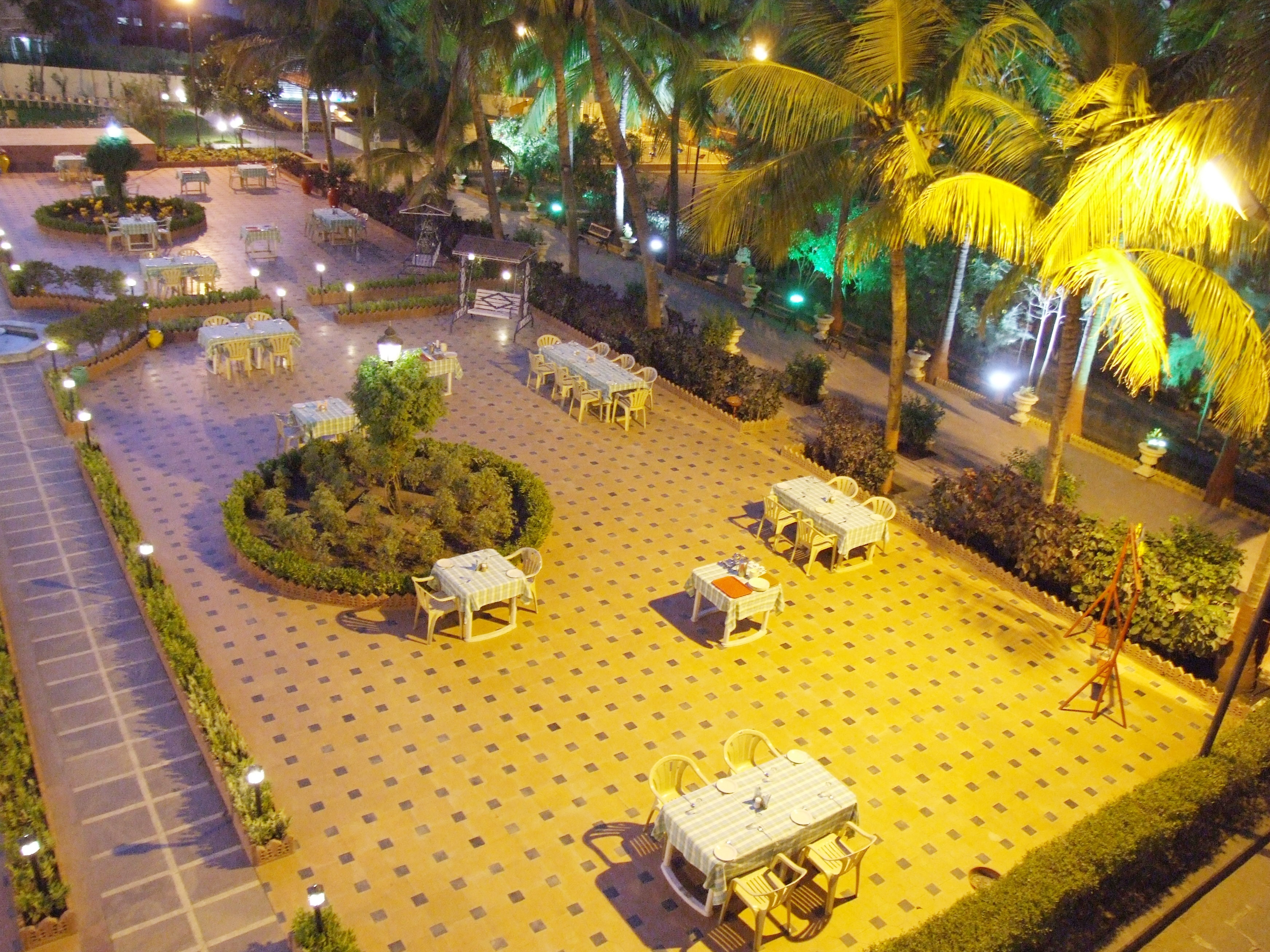 Nilambag Palace garden Restaurant