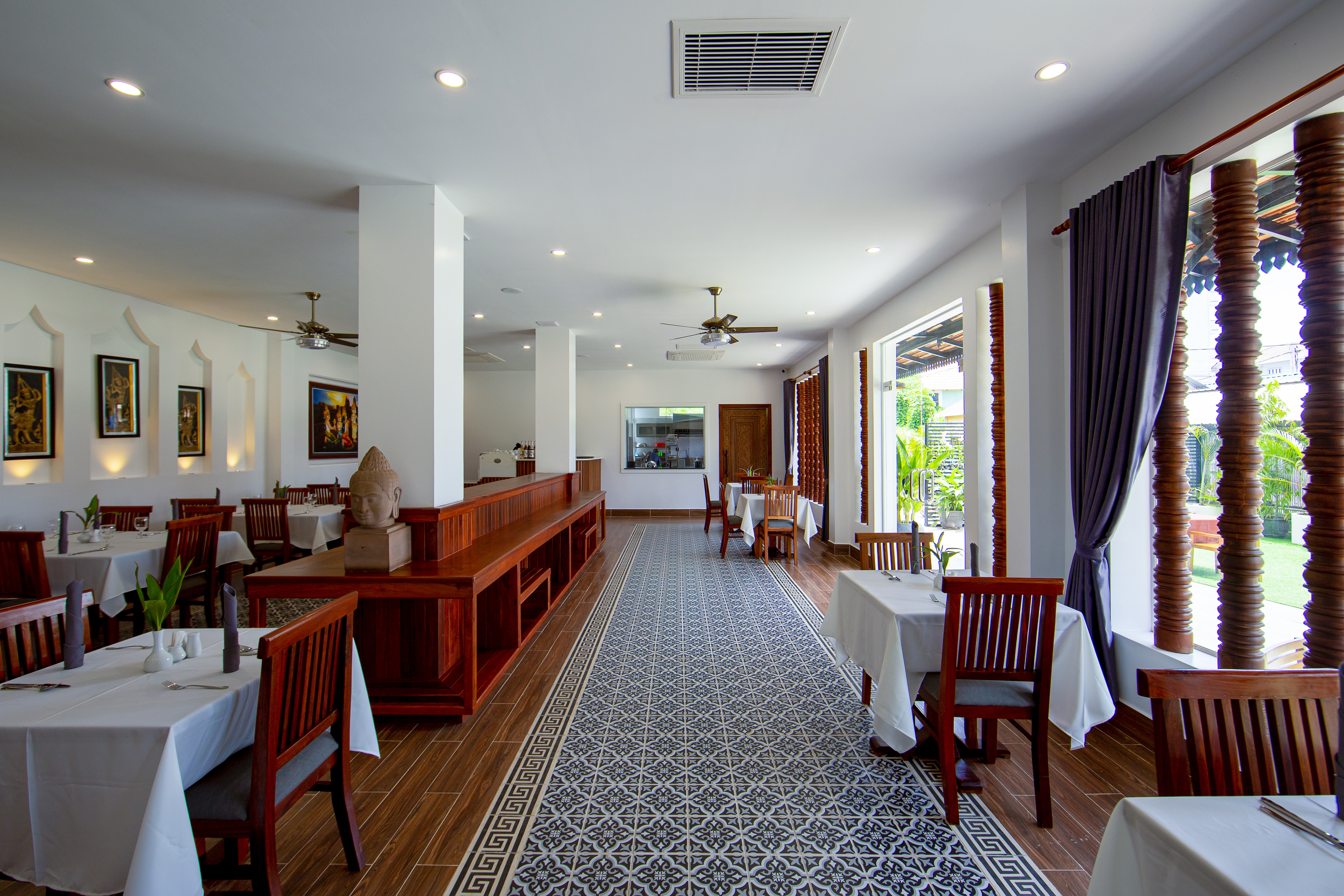 Two Seasons Restaurant