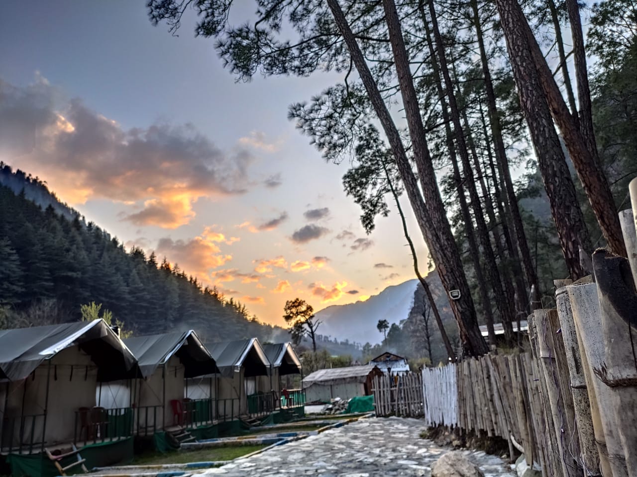 Kasol Riverside Camps & Cottages 𝗕𝗢𝗢𝗞 Kasol Camp