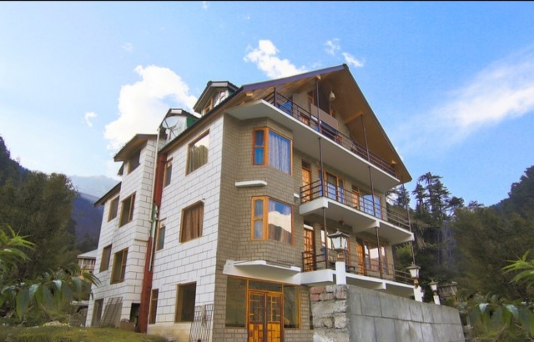 Sidh | Mountain Cottages with a Restaurant 𝗕𝗢𝗢𝗞 Manali Cottage