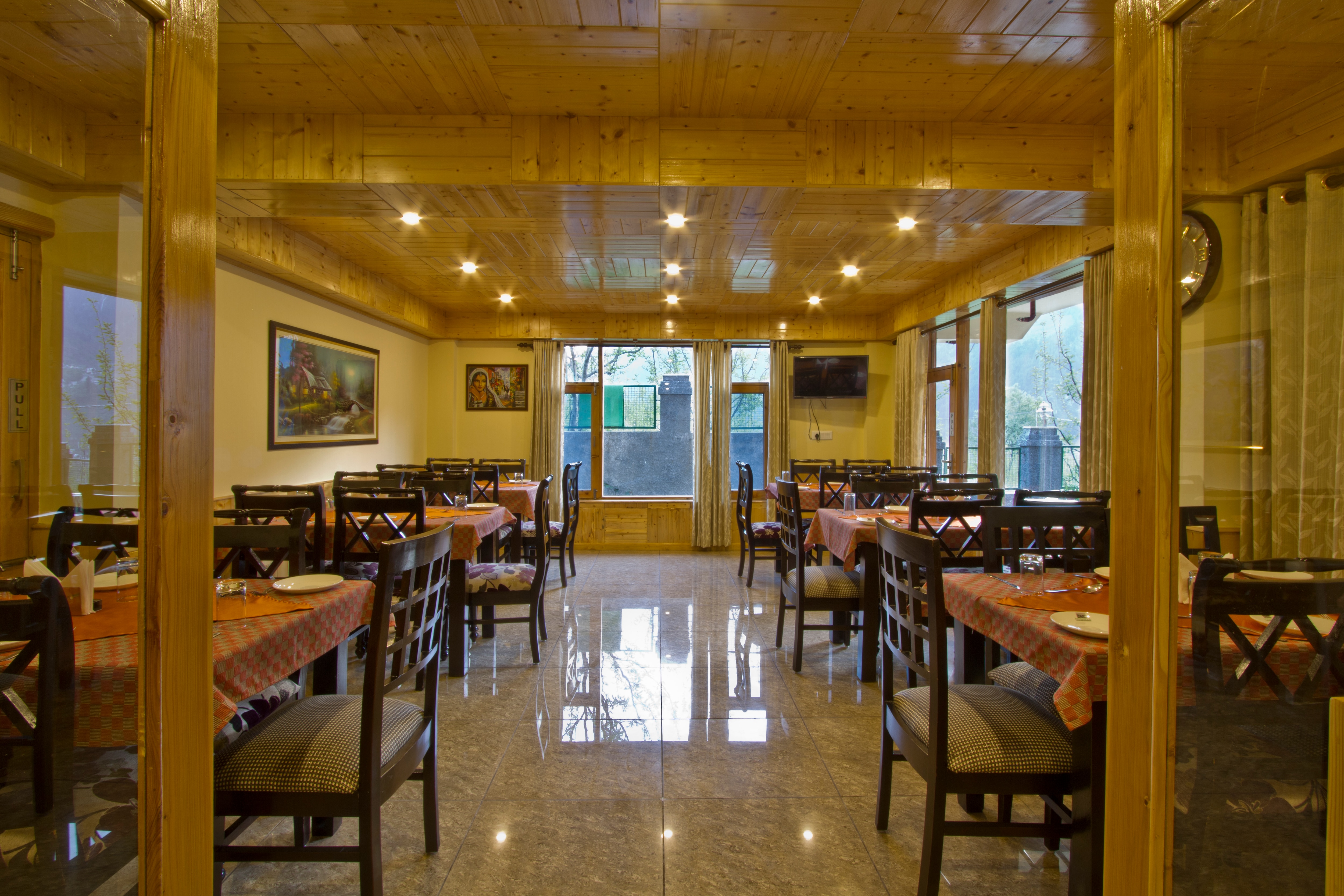 Foghills : A Boutique Hotel & Cottages