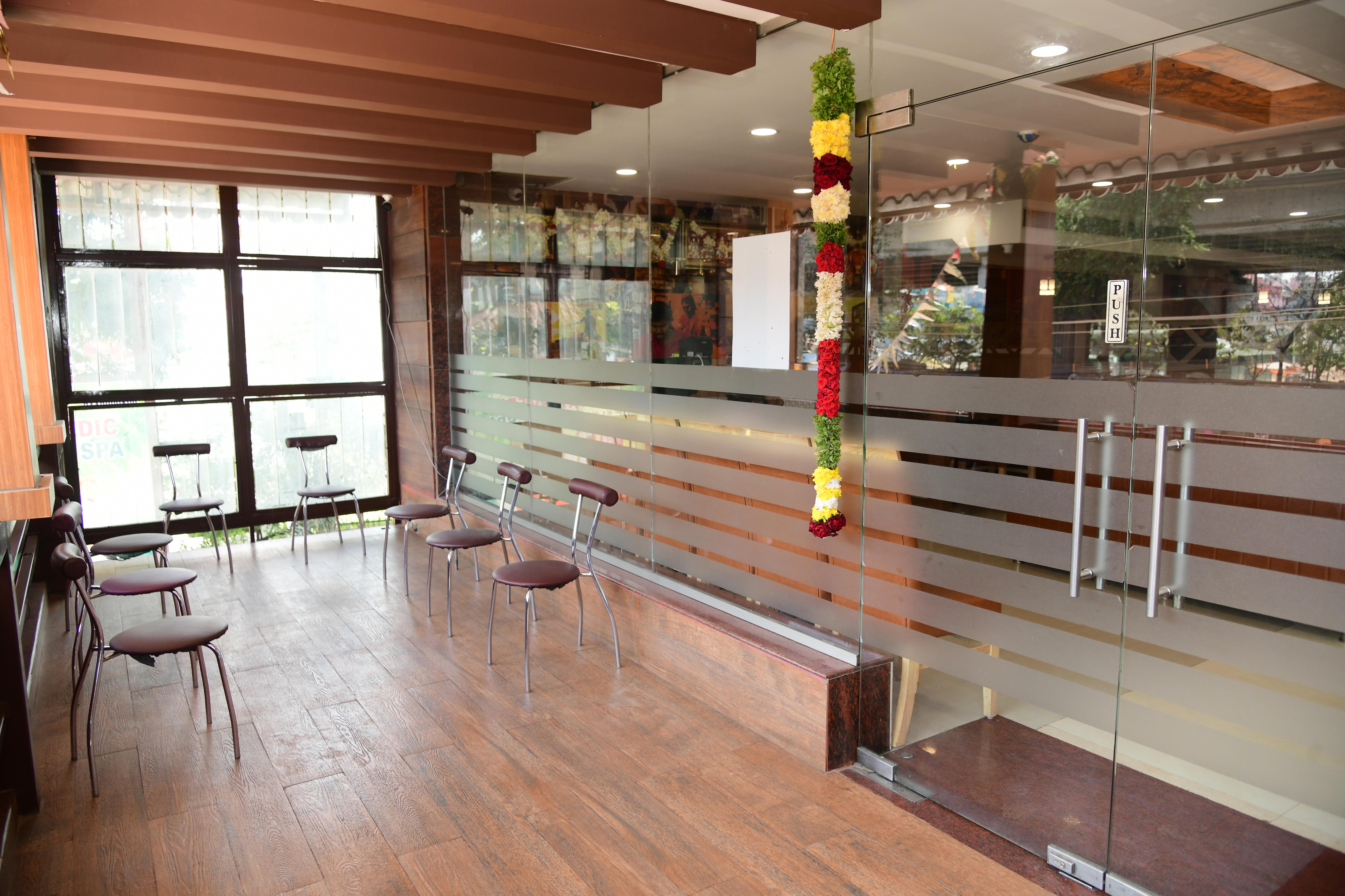 Anjappar Chettinadu Restaurants
