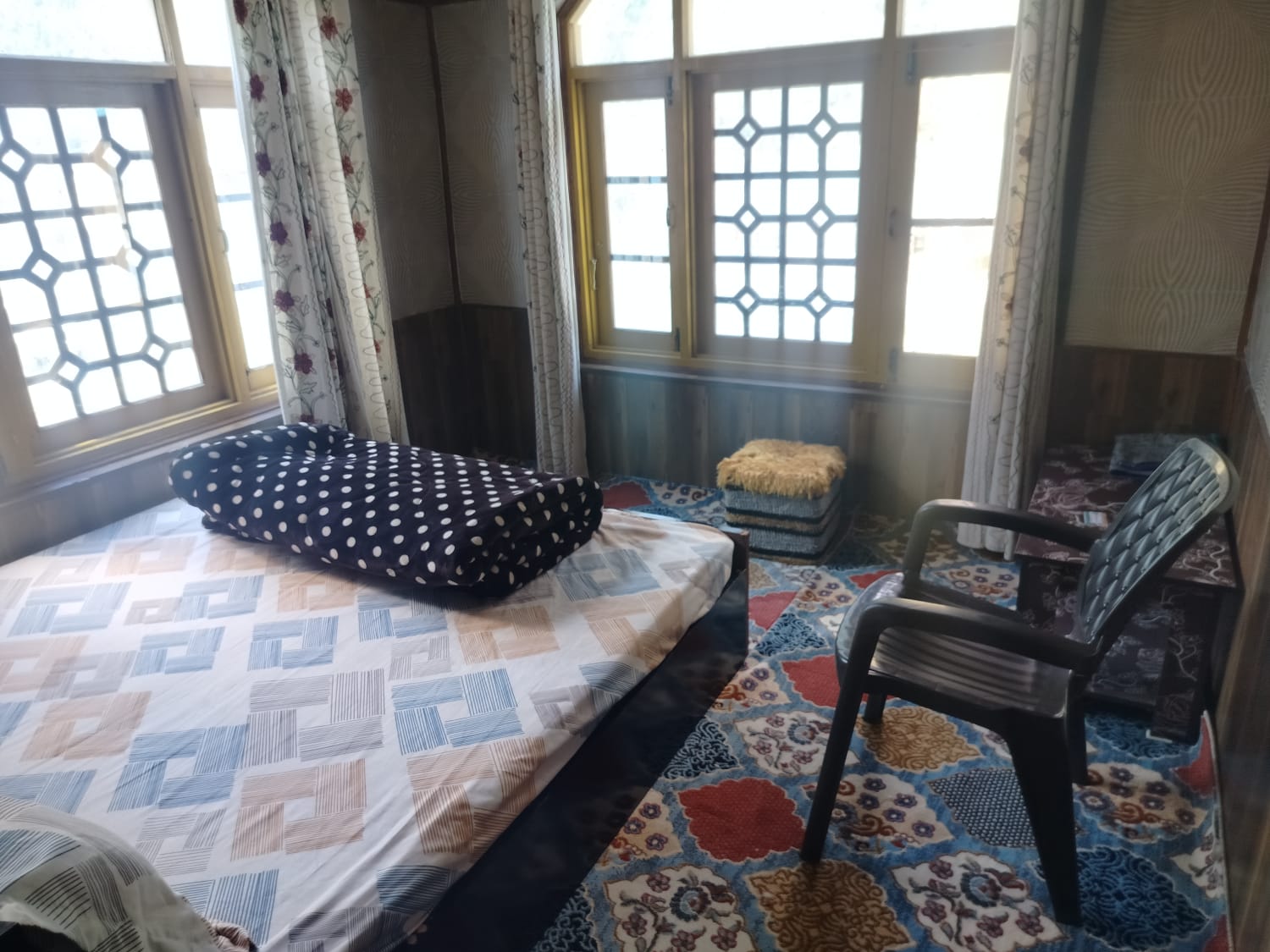 Hinter Land Resort 𝗕𝗢𝗢𝗞 Bandipore Villa