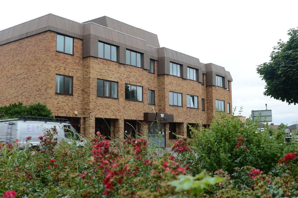 BEST WESTERN Airlink Hotel London(duplicate)