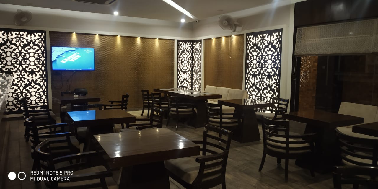 Jasmine Bar and Restaurant