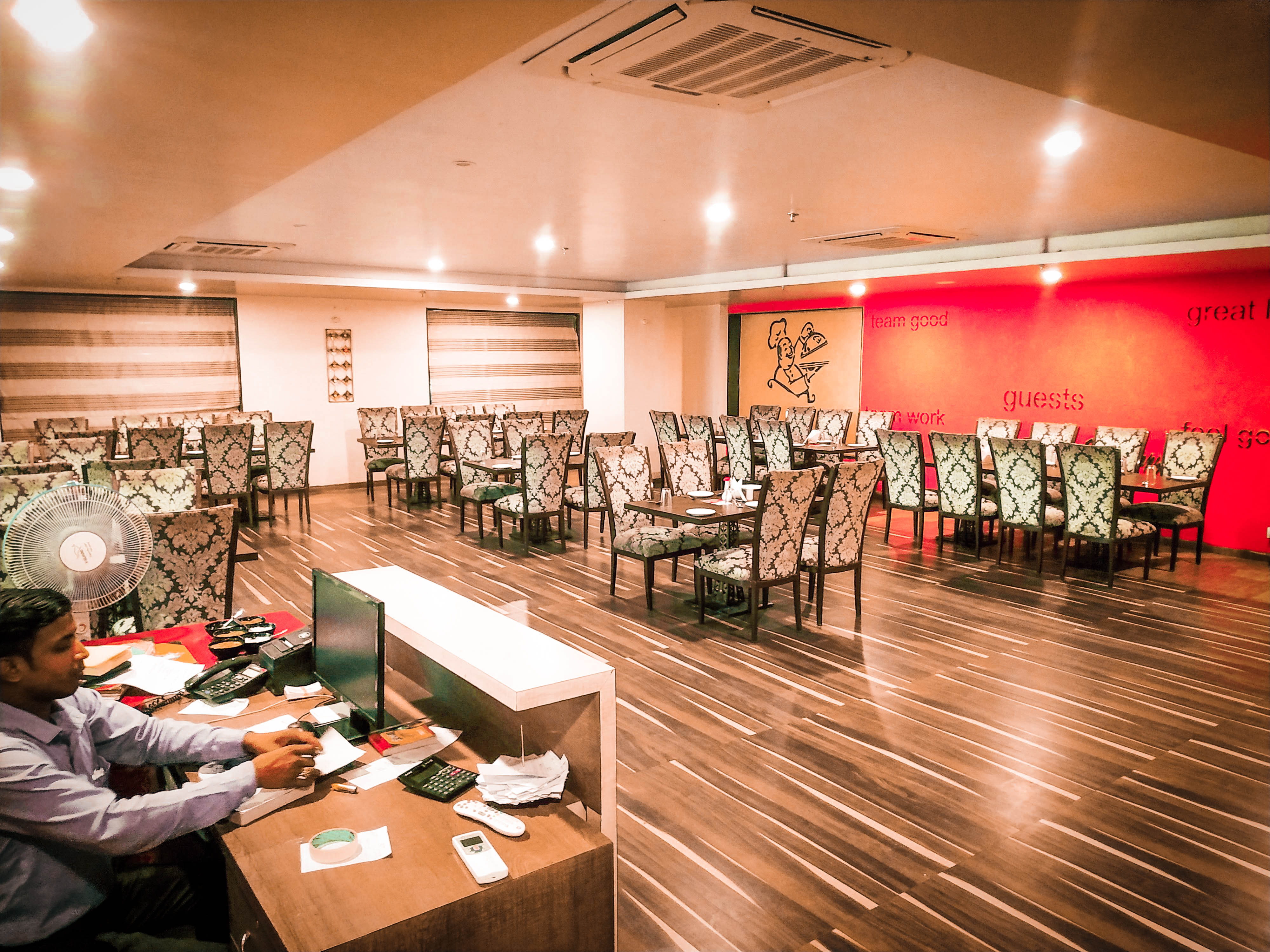 lazeez restaurant