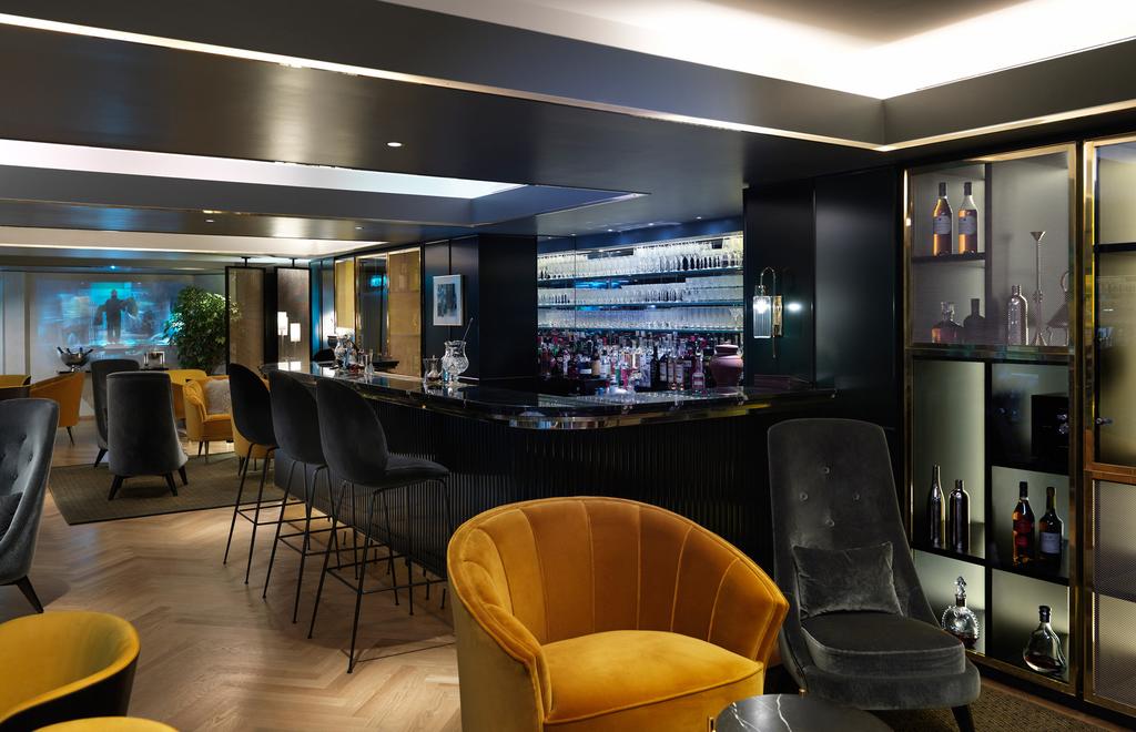 The Bar & Terrace