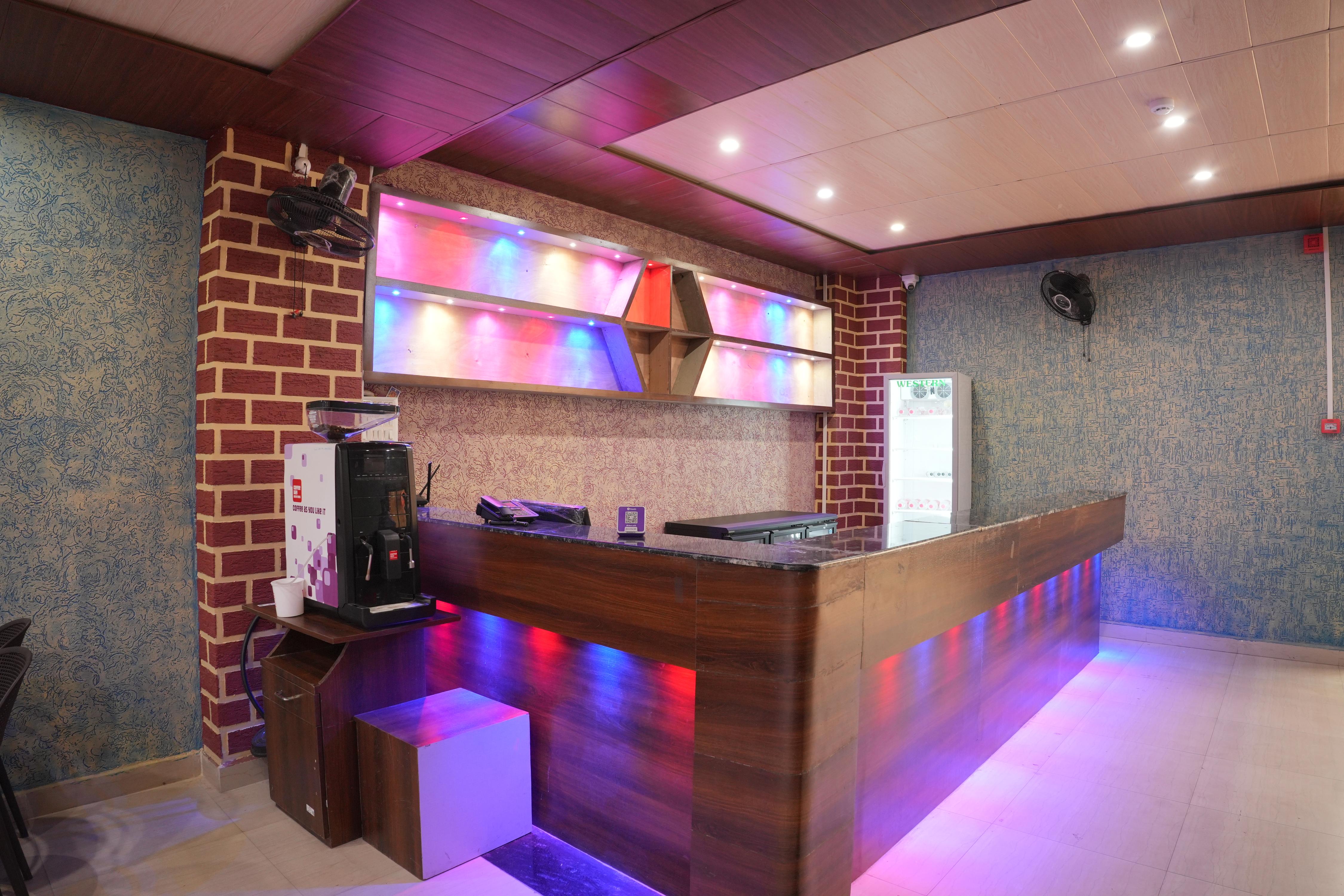 Vishnu Inn Hotel & Restro bar
