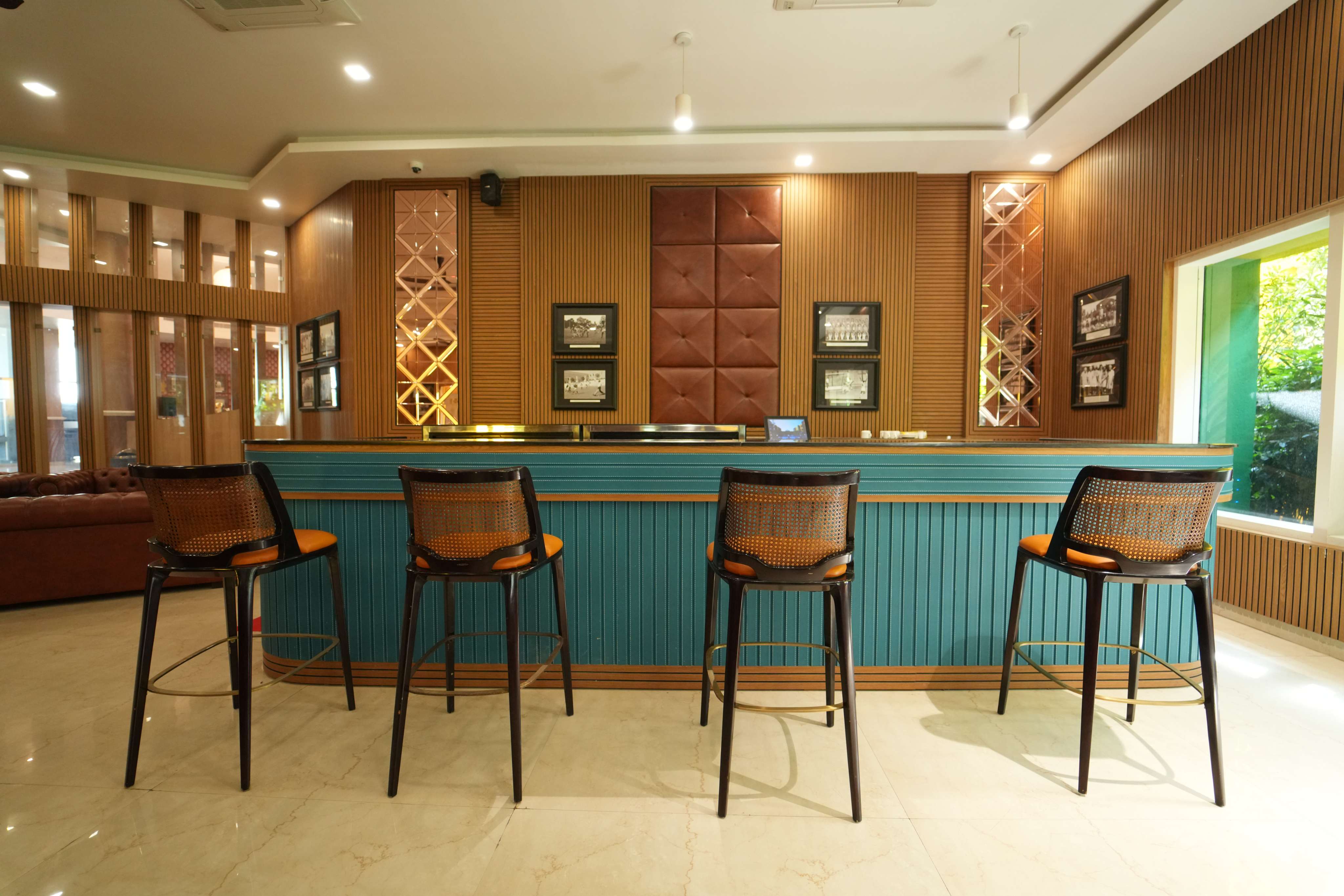 Offside Bar