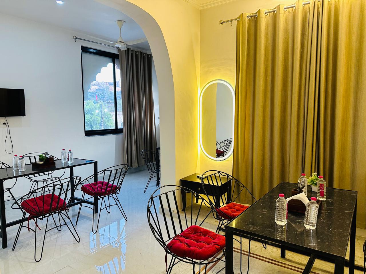 Panna Haveli Rooftop Cafe And Restaurant