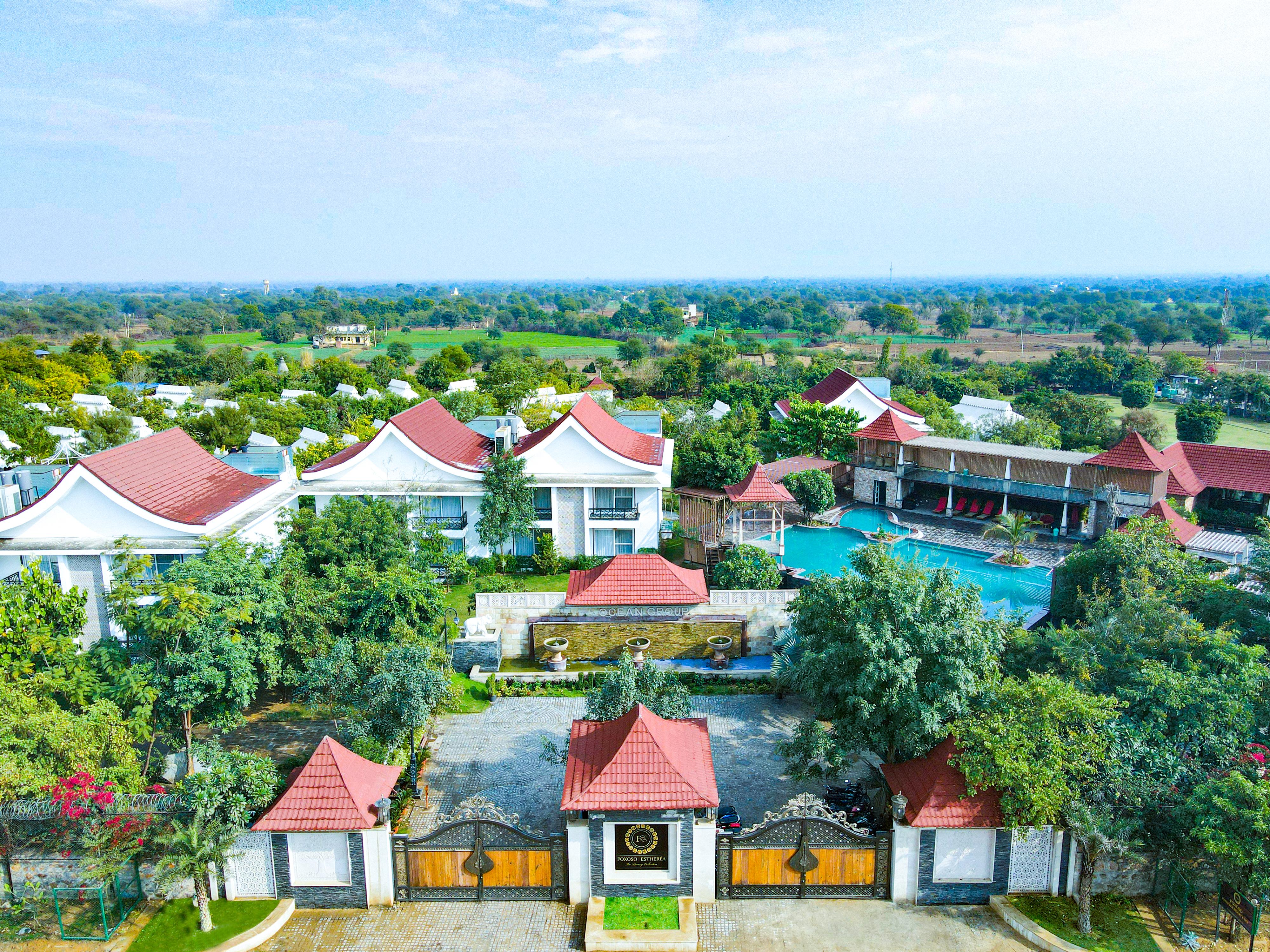 ESTHEREA RESORT & SPA JAIPUR - Tap to explore photos