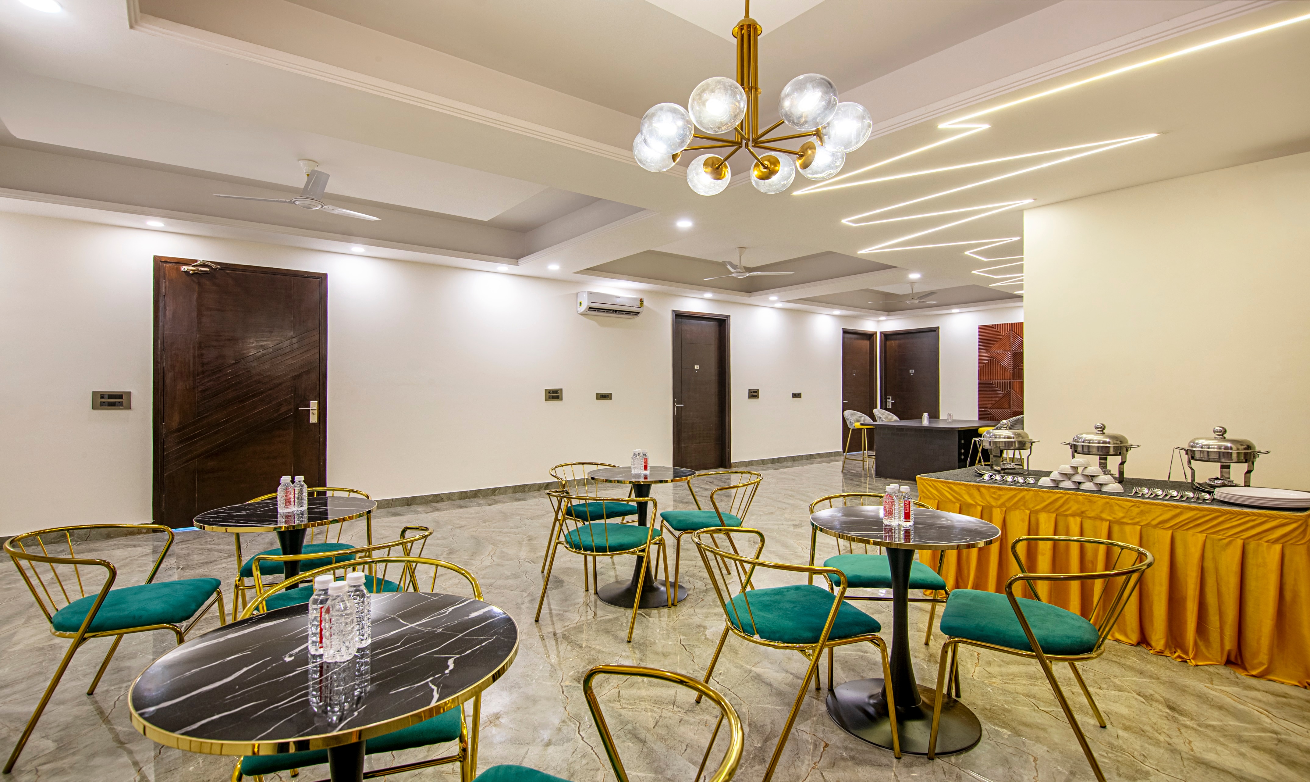 The Elite Cafe & Restaurant