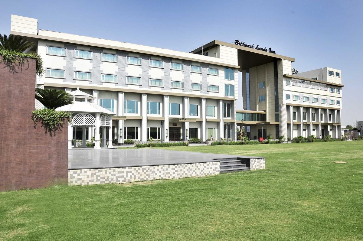 Brijwasi Lands Inn