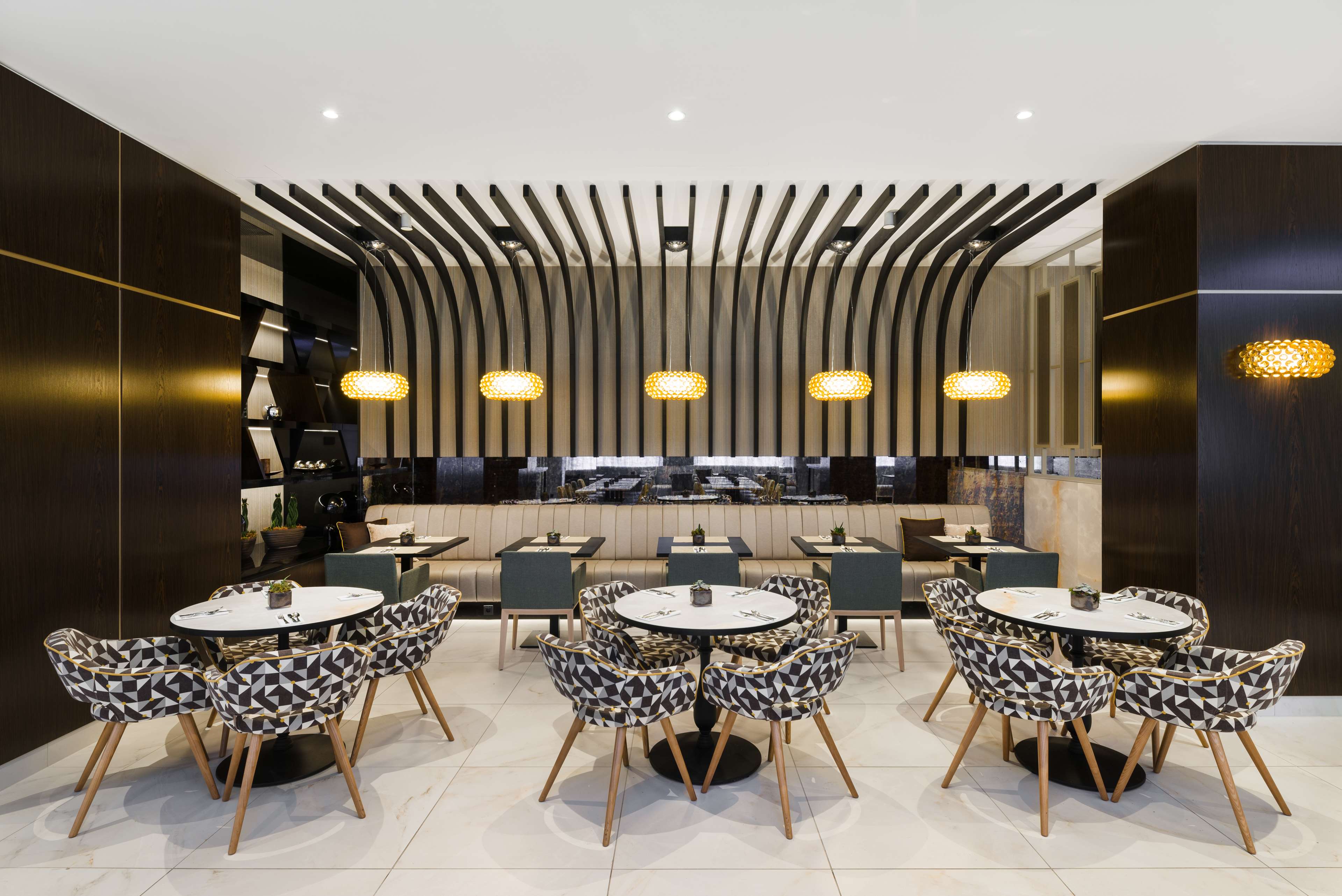 Zsolnay Café