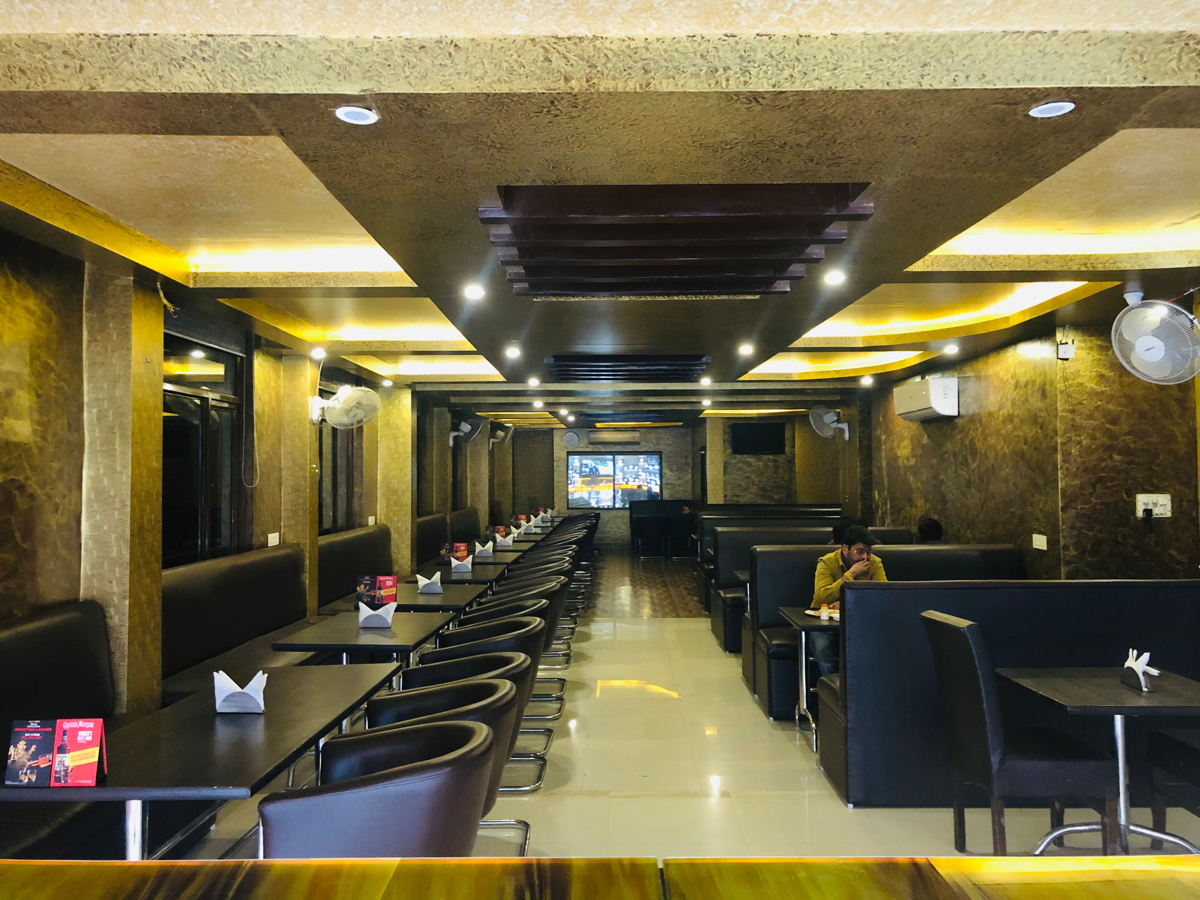 Hot Spice Restaurant 