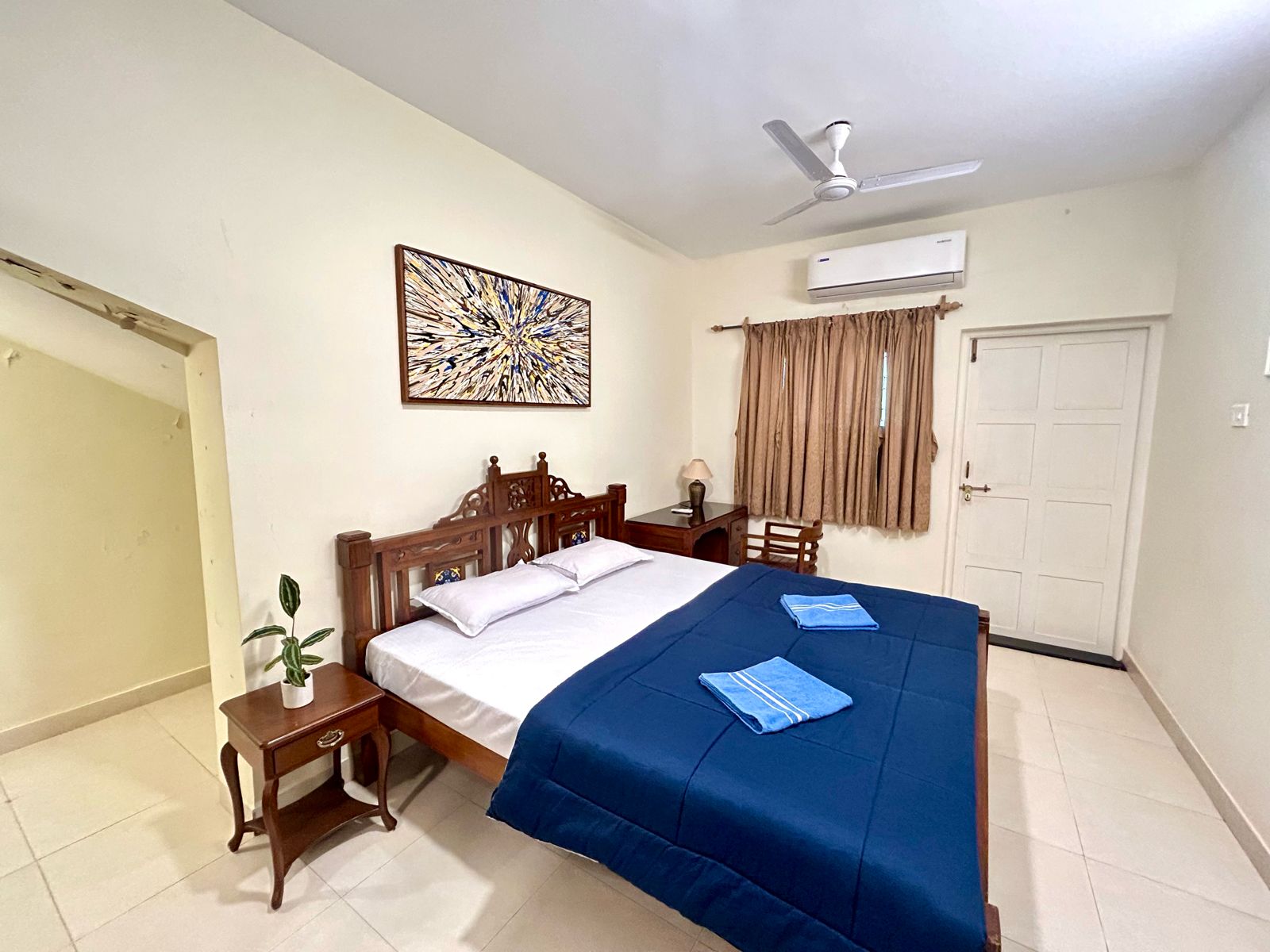 2 bedroom apartment in Miramar Fairview 𝗕𝗢𝗢𝗞 Goa Apartment