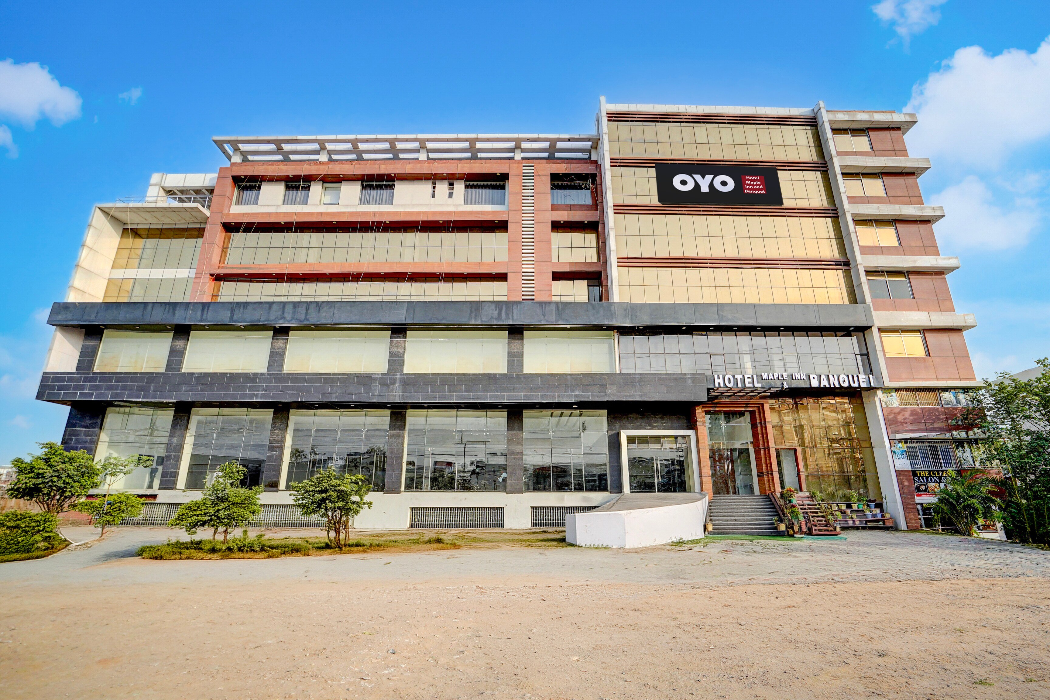 Hotel O Maple Inn and Banquet 𝗕𝗢𝗢𝗞 Patna Hotel
