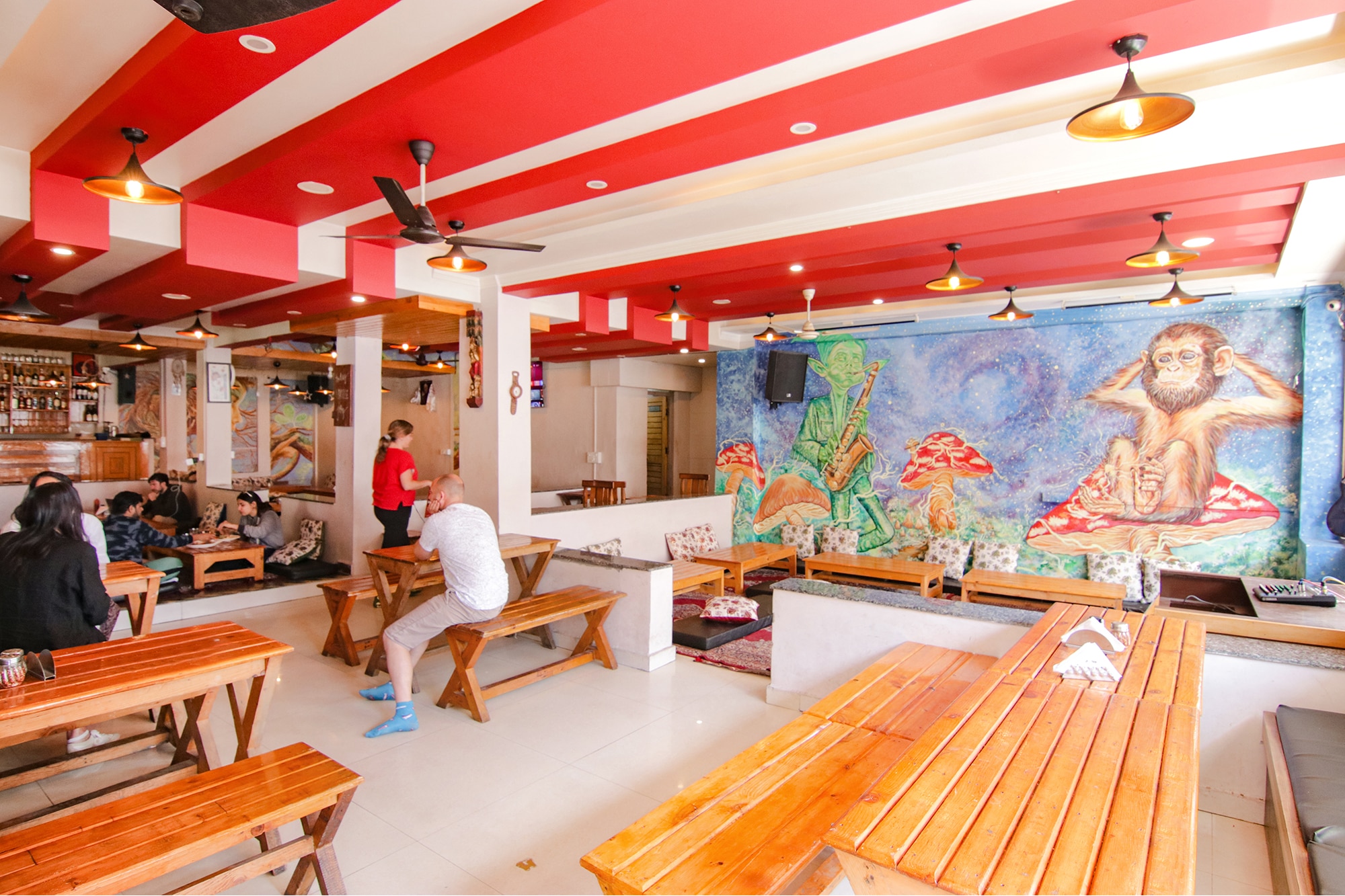 RAKUS PLACE CAFE & BAR