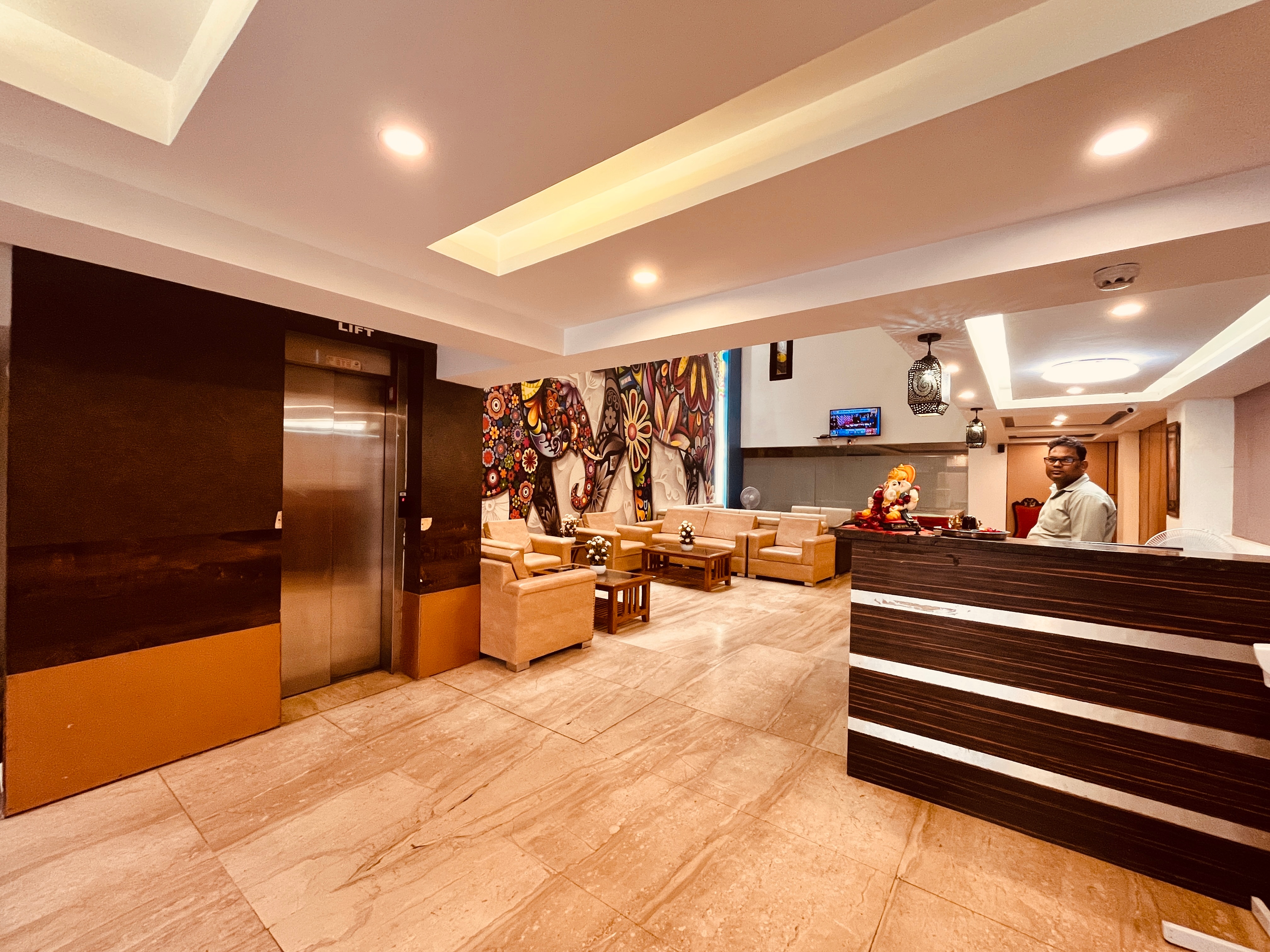 Gold Inn