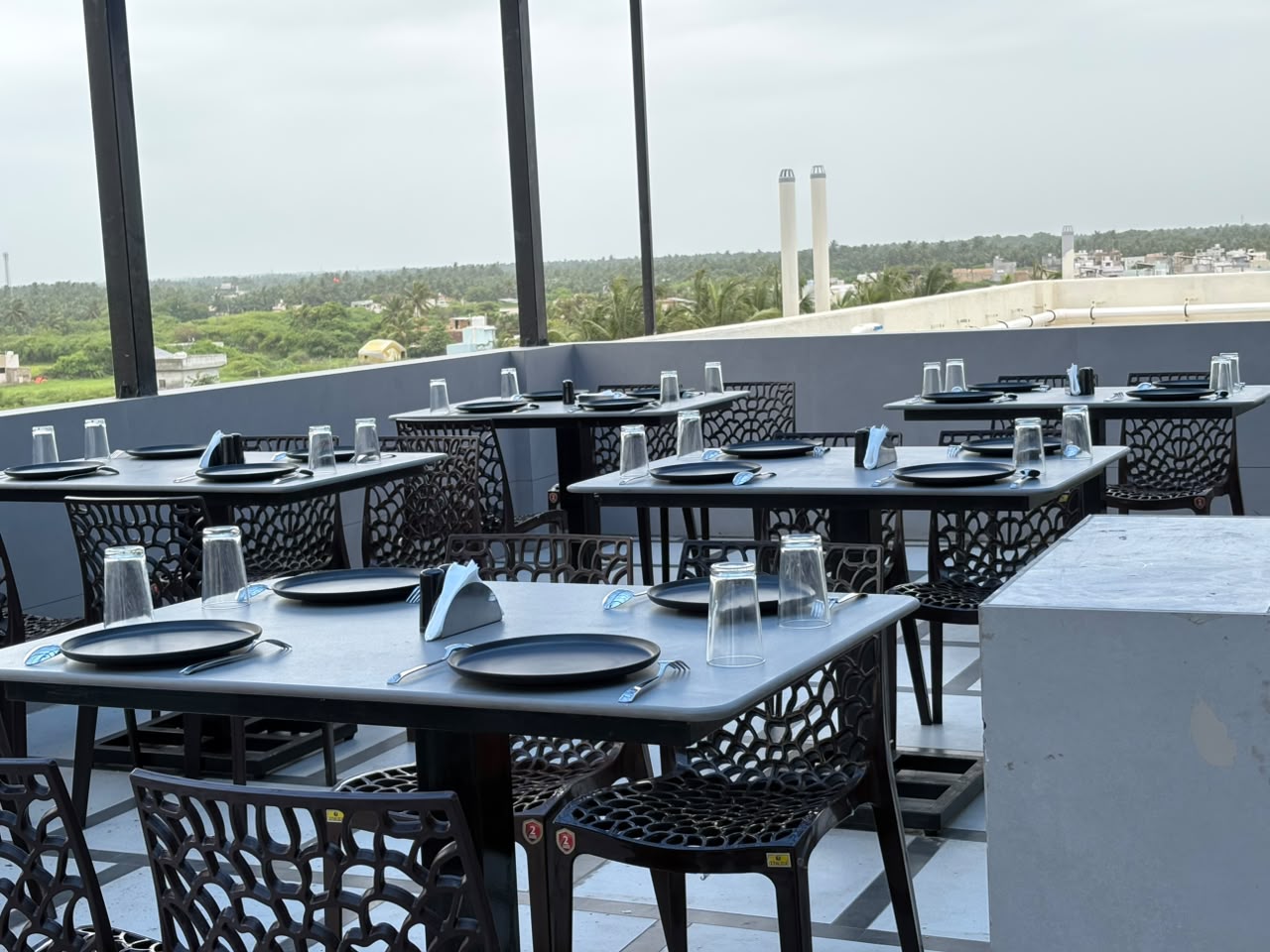 Som Inn Restaurant