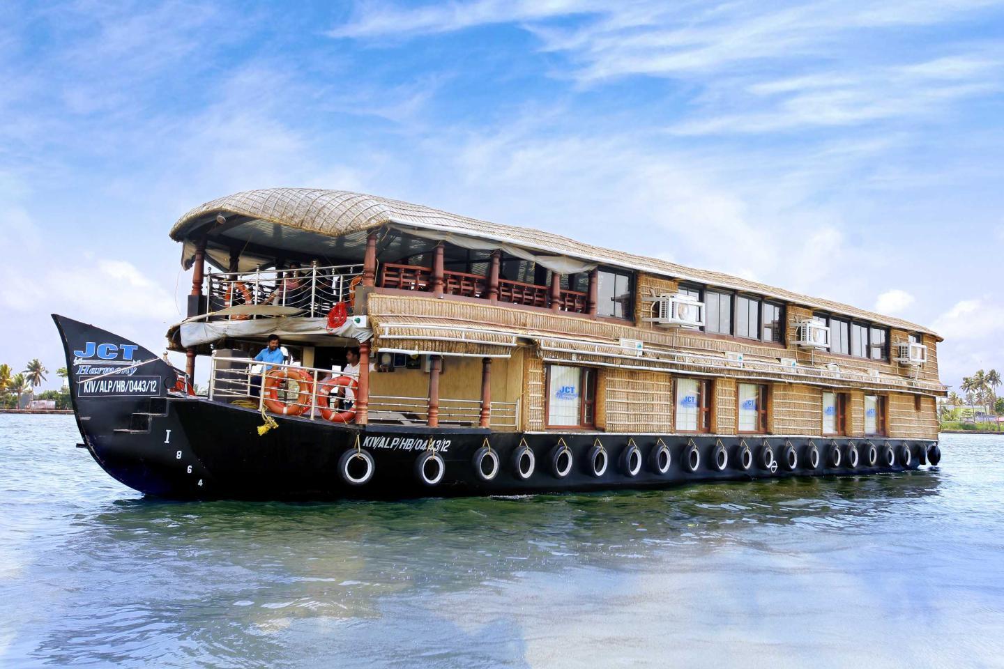 JCT Houseboat