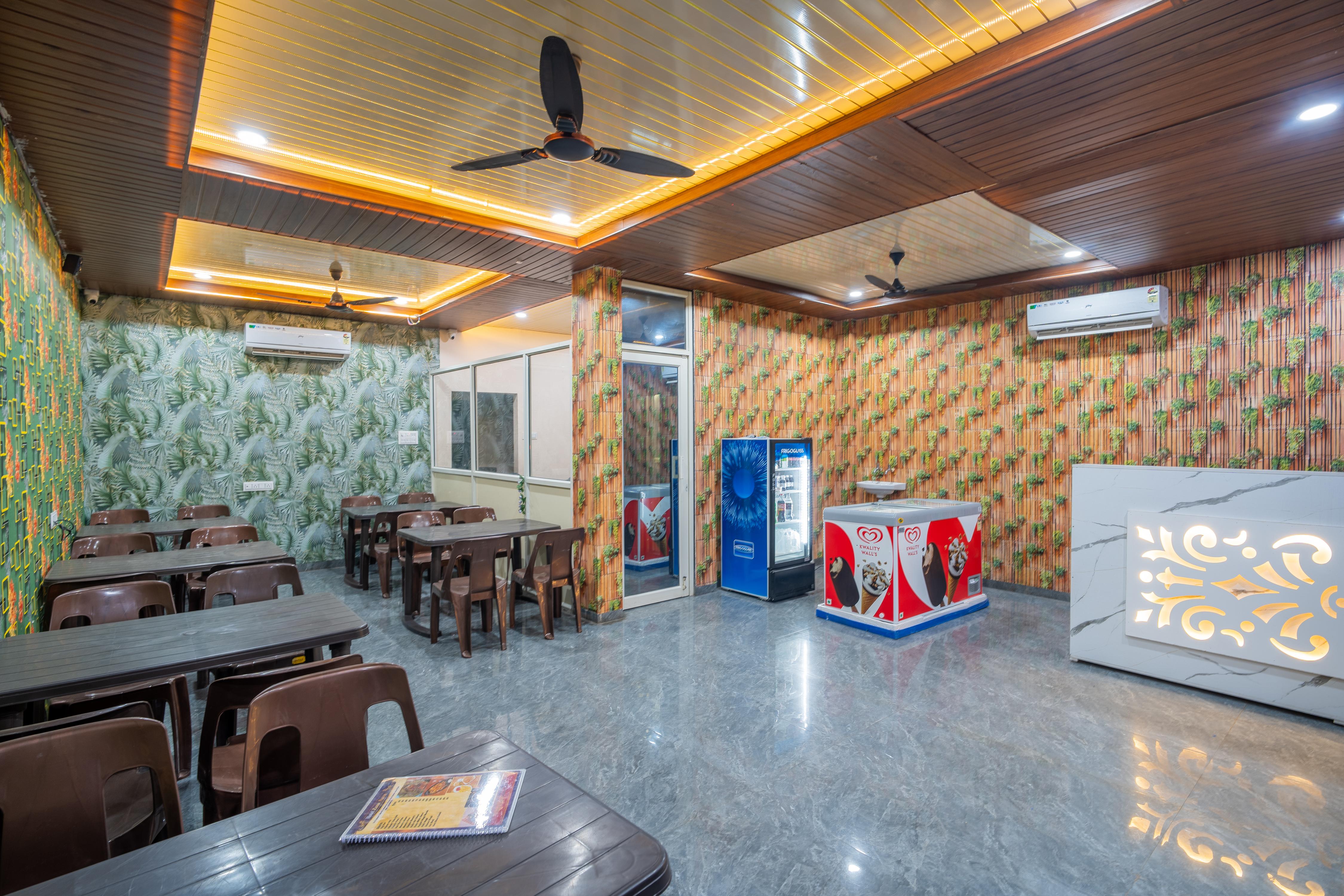 Hotel Zane Aura Restaurant
