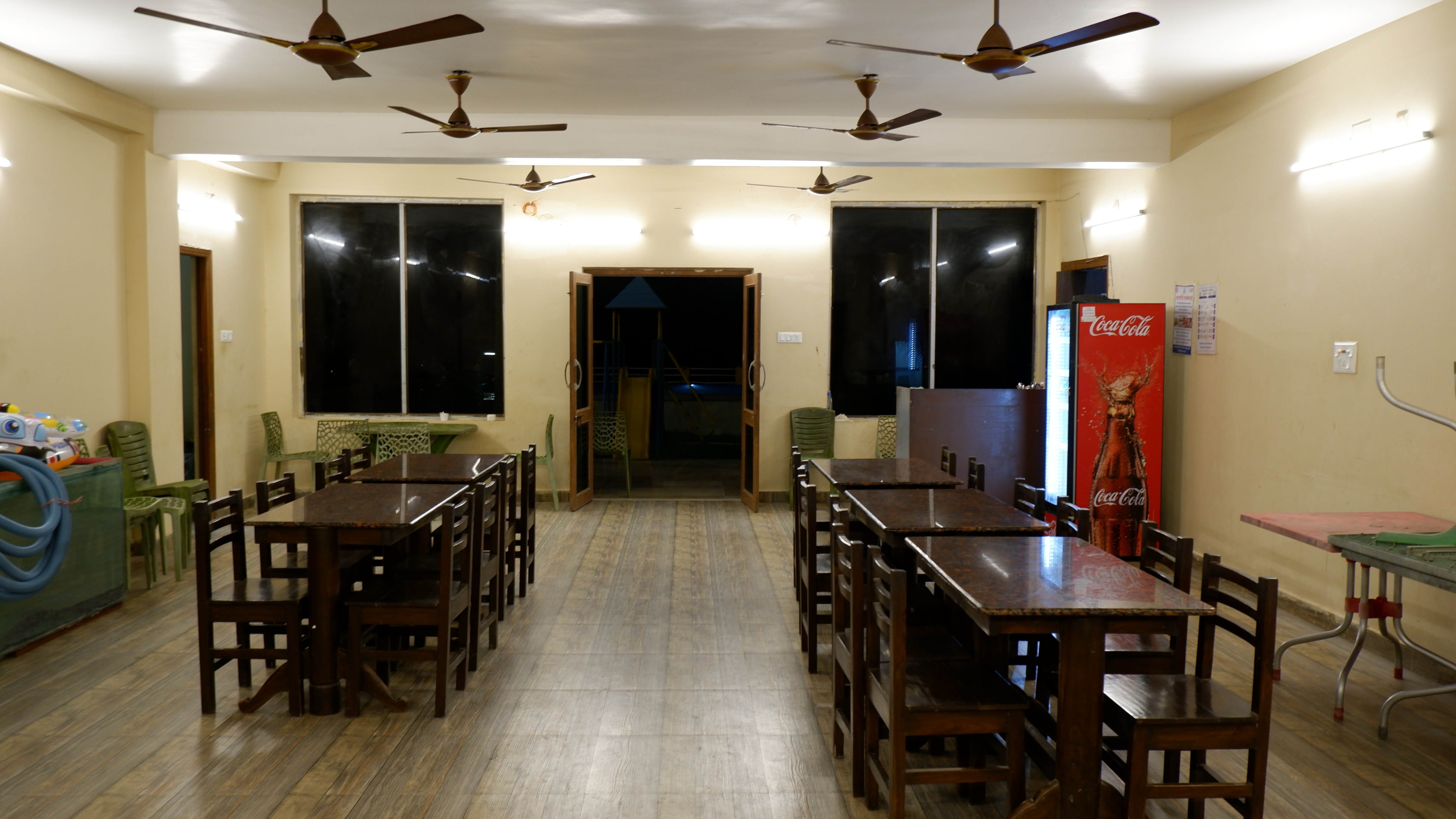 Arya Beach Restaurant