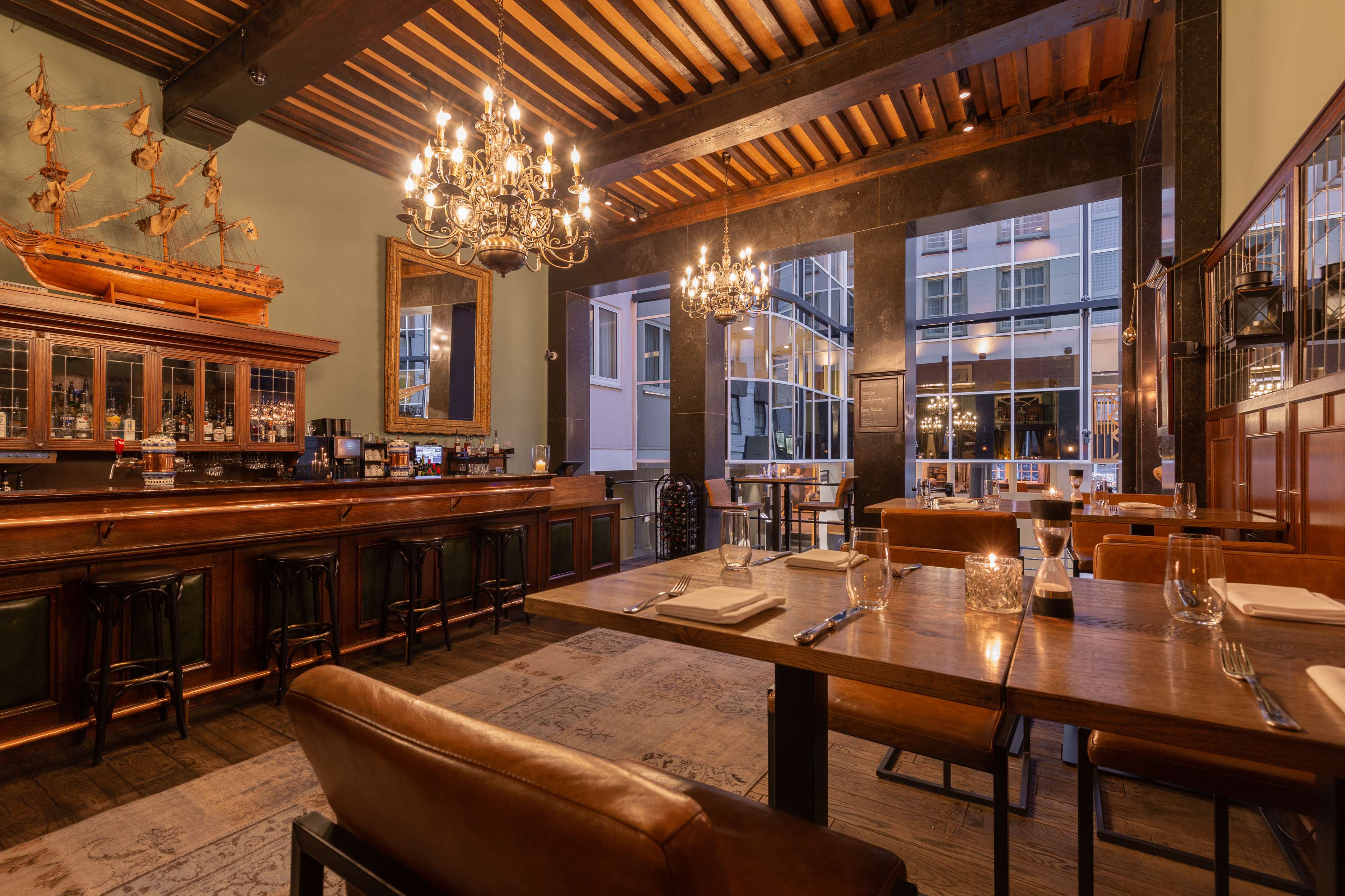 Pastorie Bar & Lounge