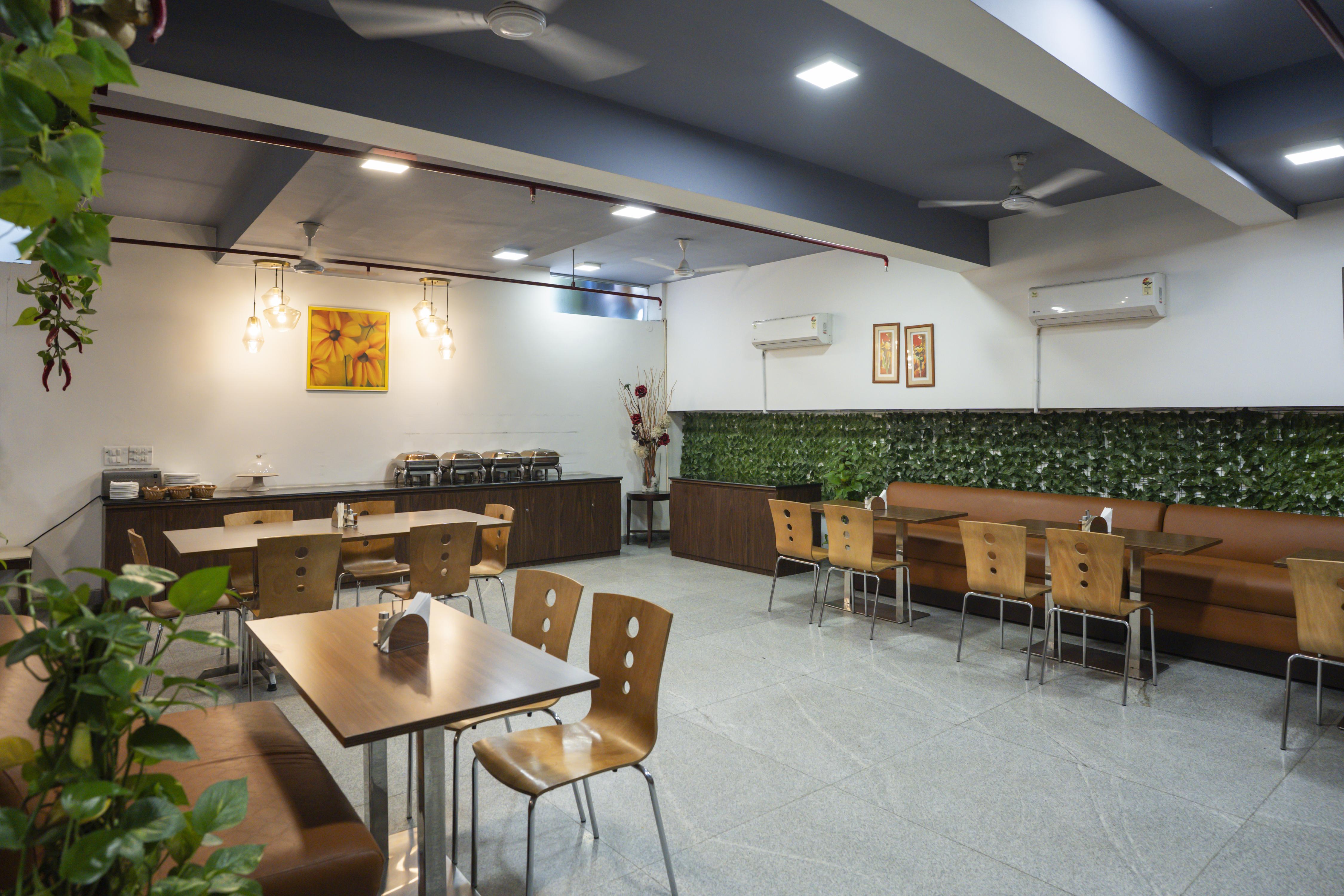 Cafe Breeze