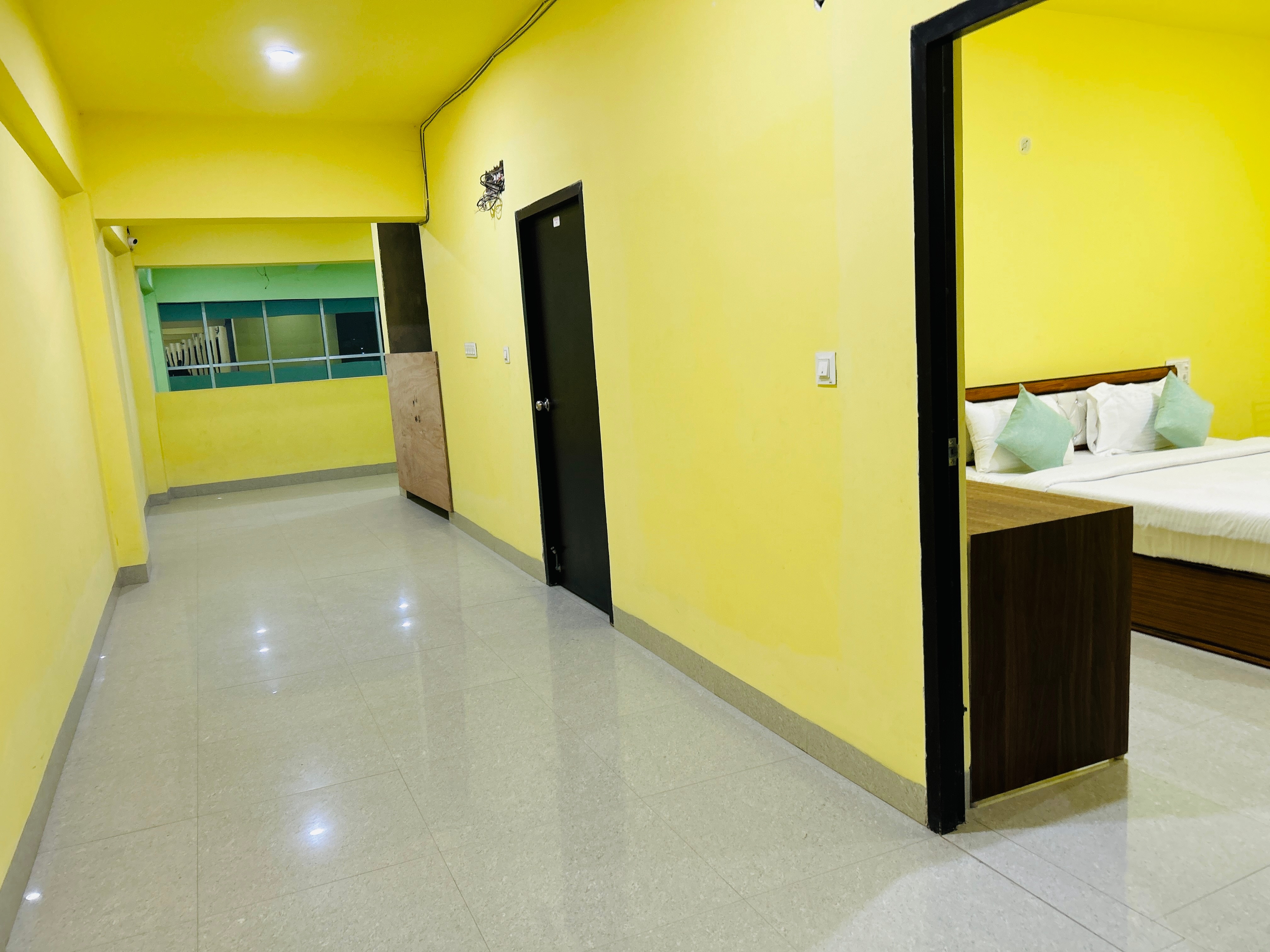HOTEL GOLDEN BUDDHA INN 𝗕𝗢𝗢𝗞 Bodhgaya ${hd_property_type_token}