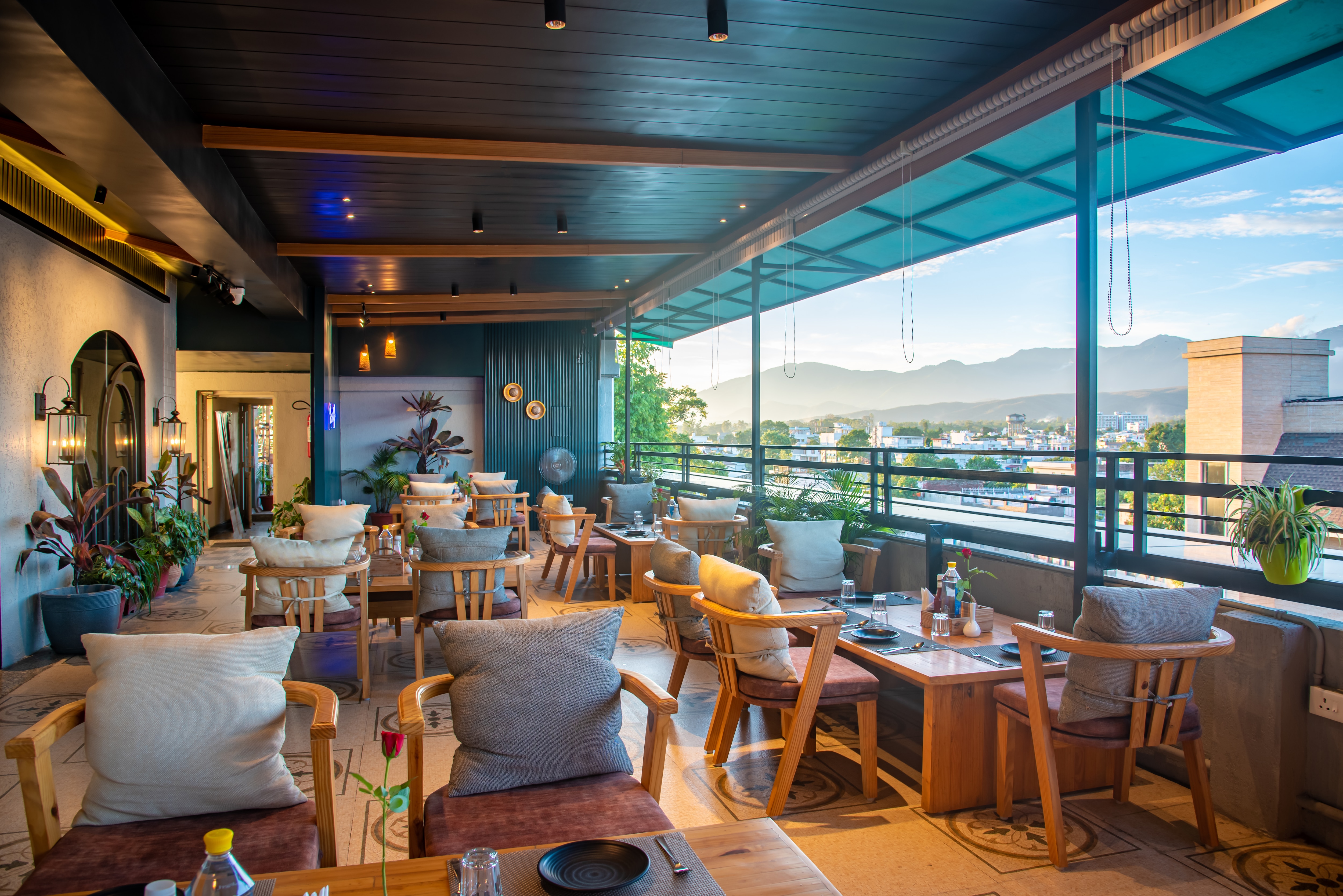Cafe Mussoorie Lights