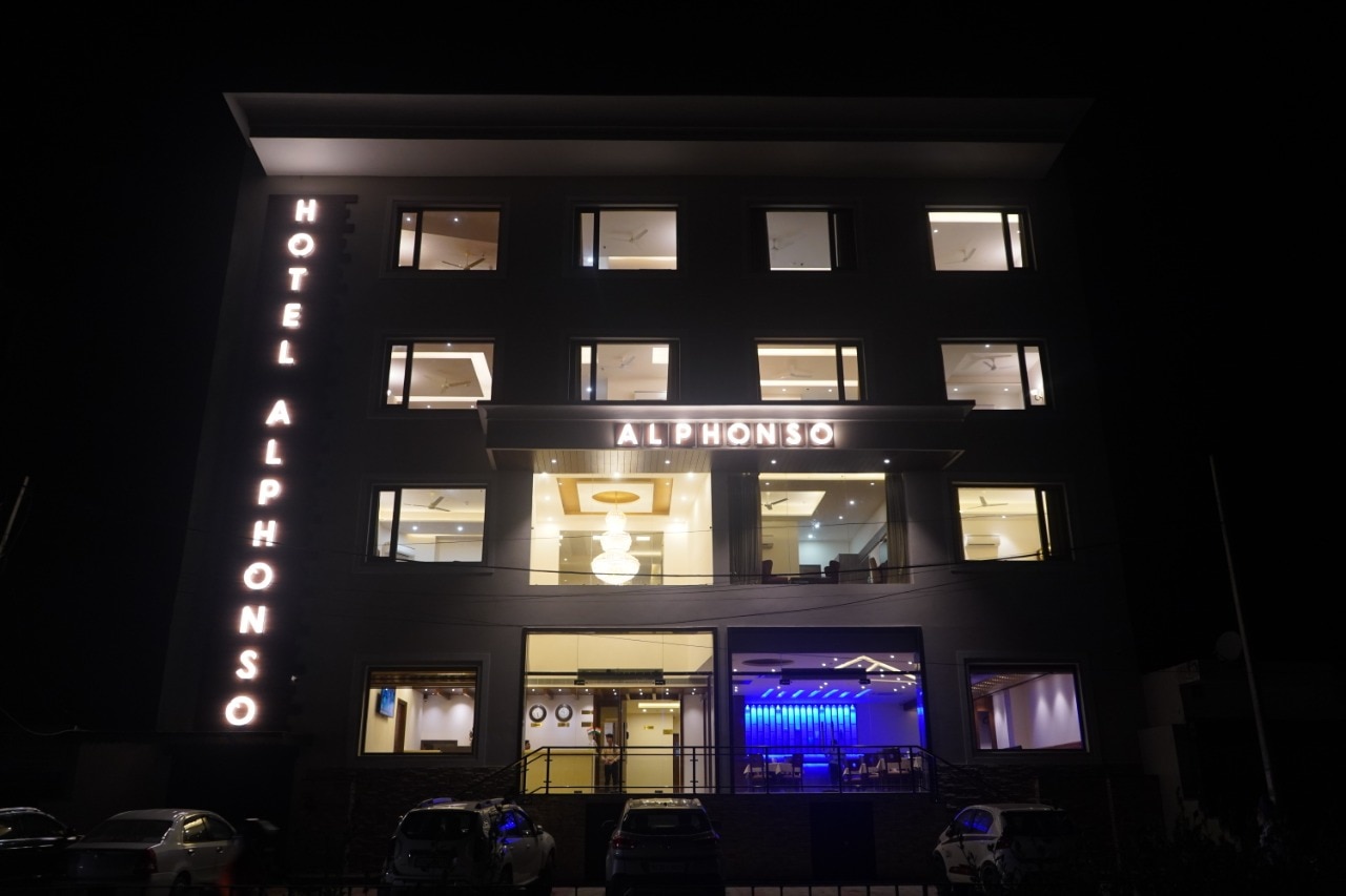 Alphanso Restaurant
