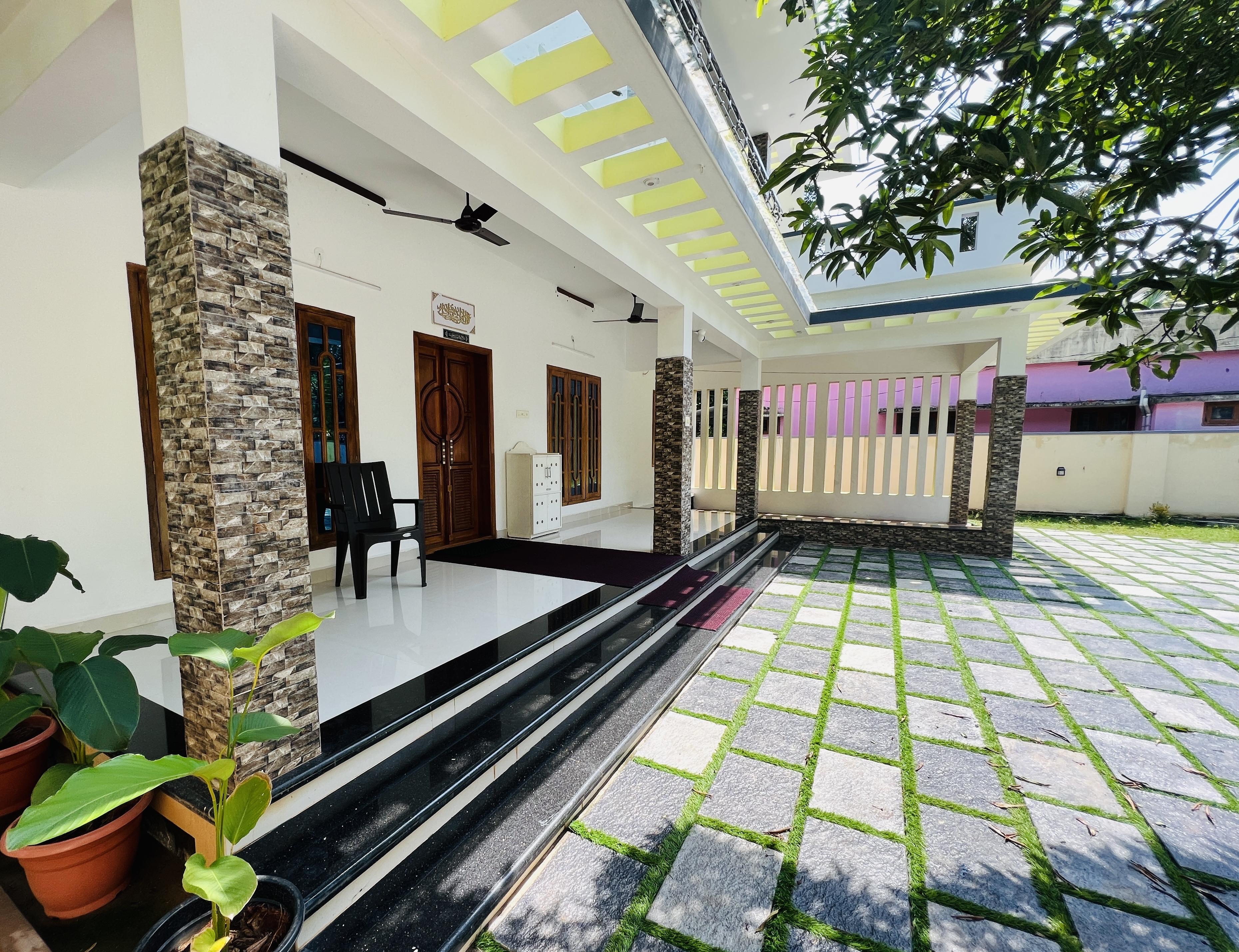 Address of Adams stay 4BHK 5 min drive to varkala cliff - Villa in Varkala