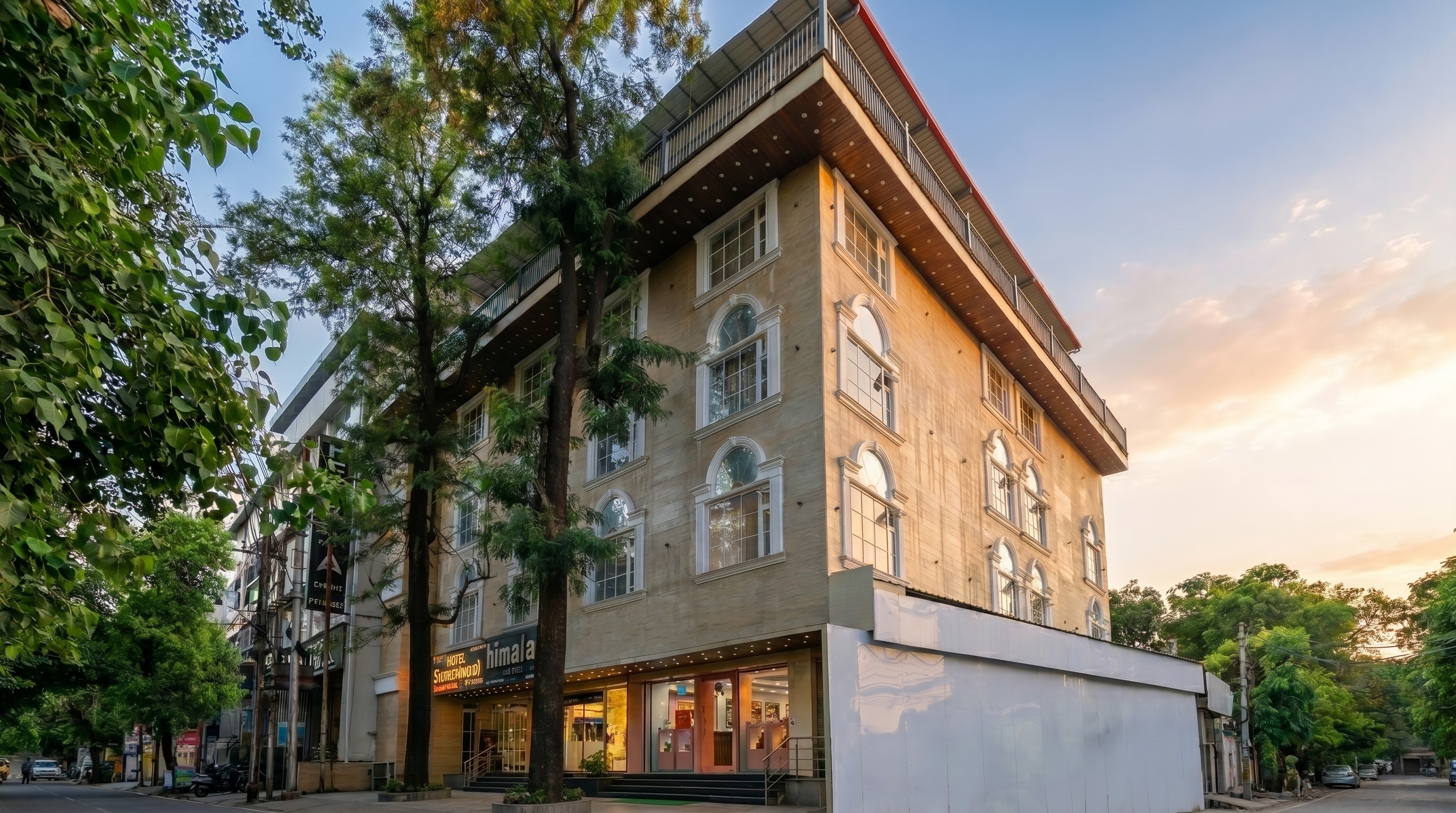 Nepal Rimes Rajpur Serenewood@ Rajpur Road by Zenvana 𝗕𝗢𝗢𝗞 Dehradun Hotel