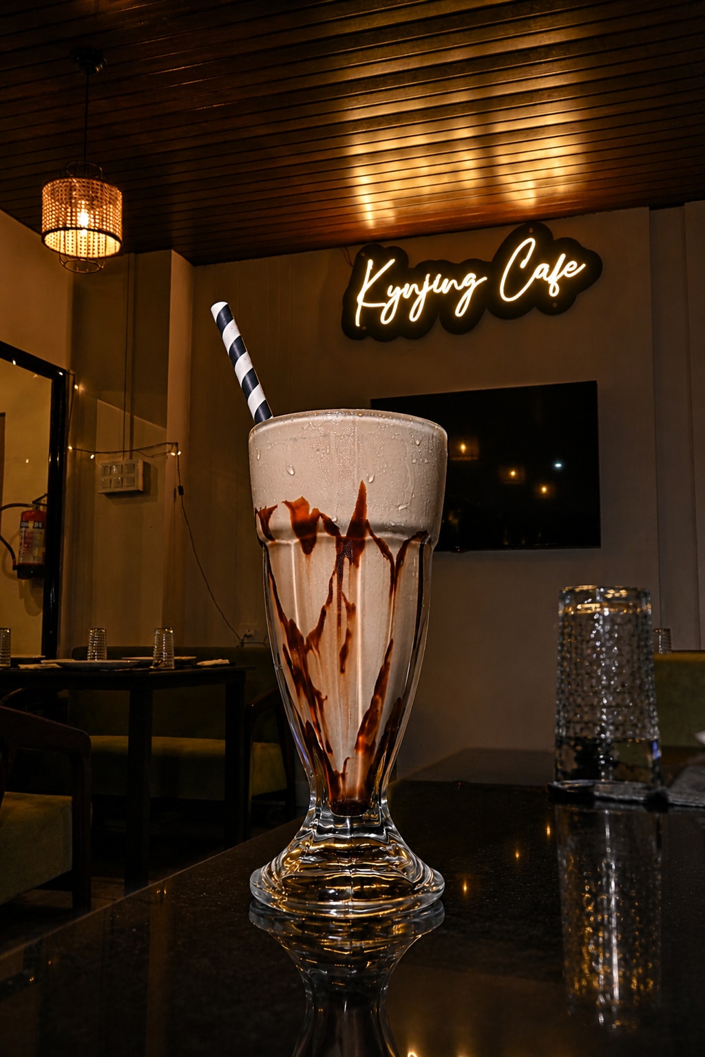 Kynjing Cafe & Restaurant