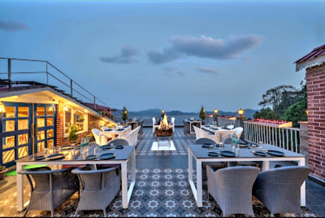 Nirvana Cafe