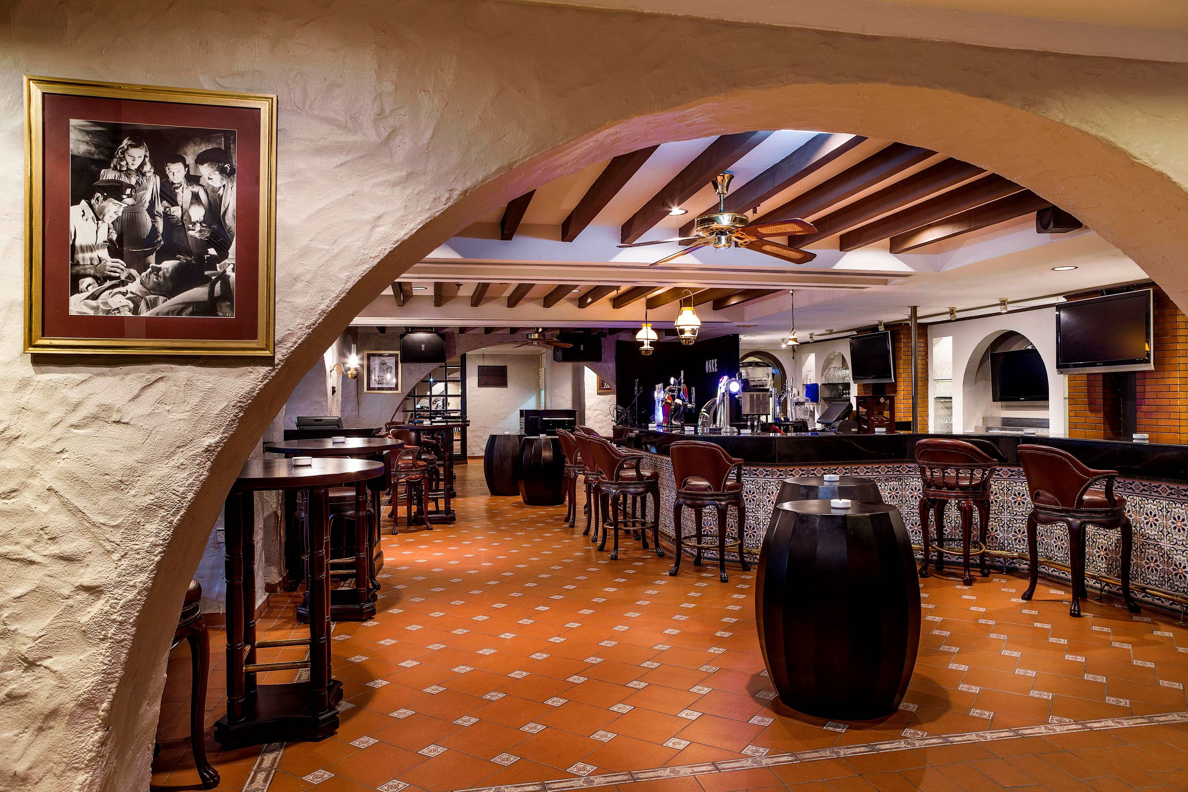Hemingway's Pub