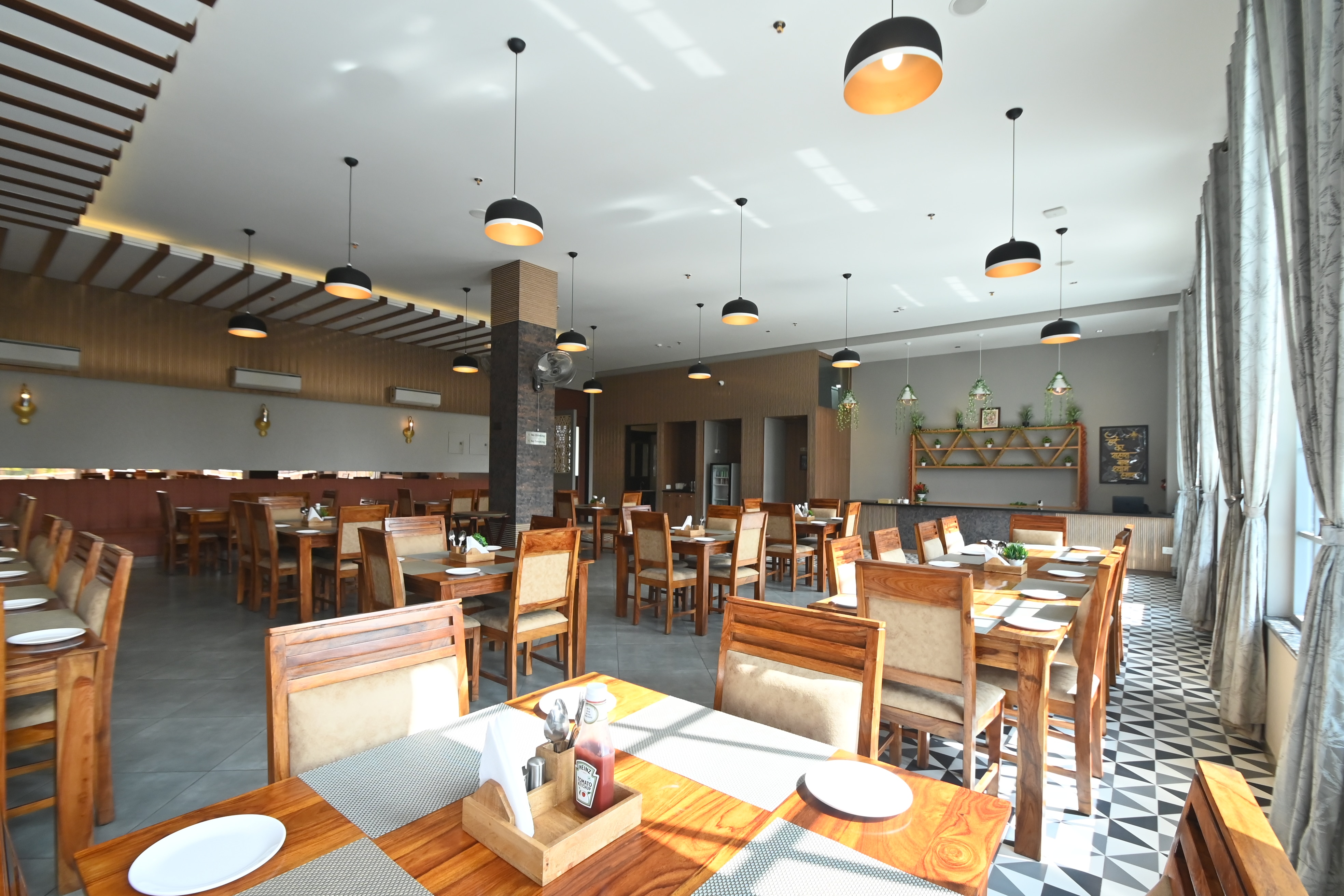 RAGHUNANDAN-THE FAMILY RESTAURANT