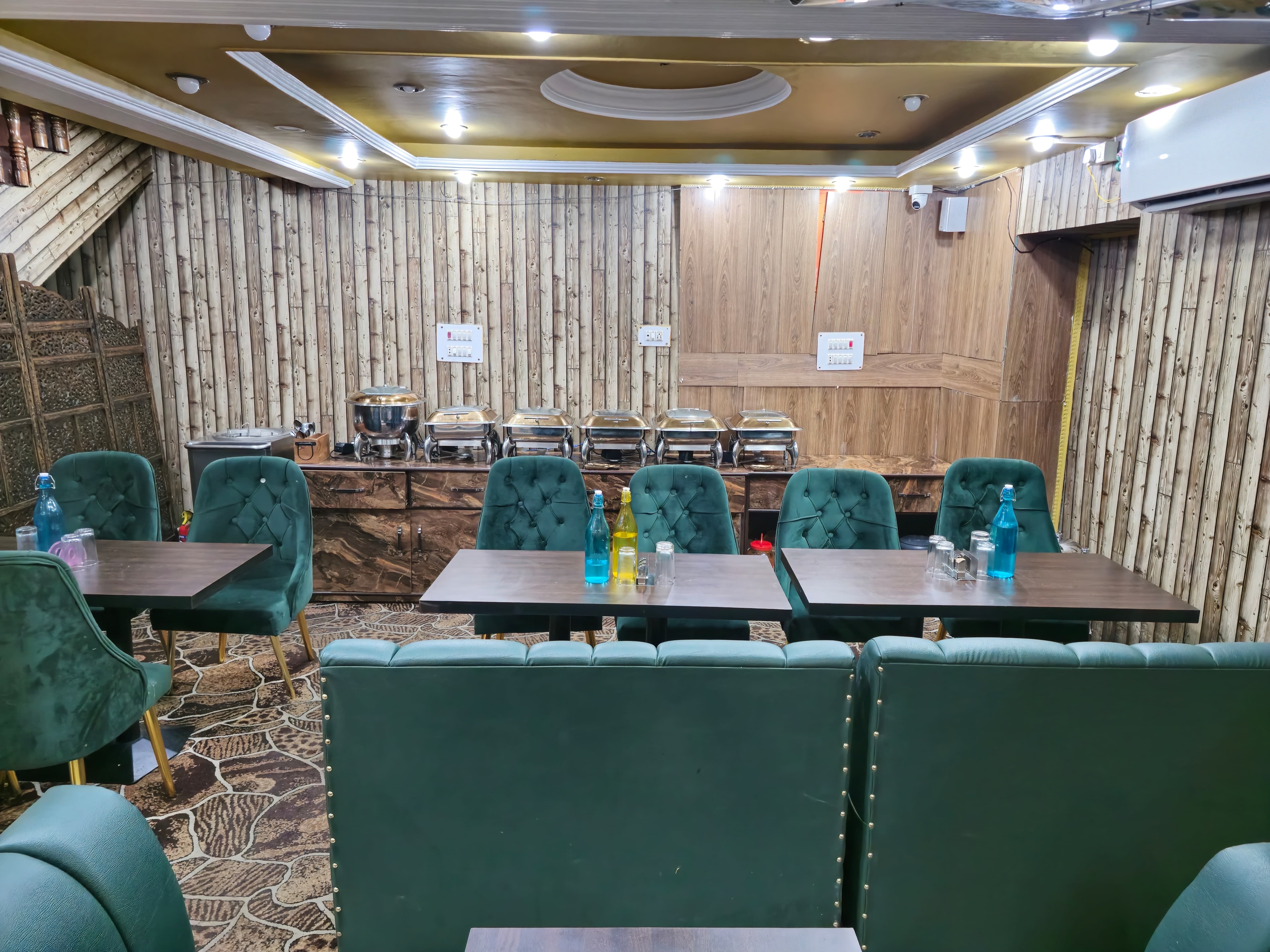 Hotel Gulmarg Inn
