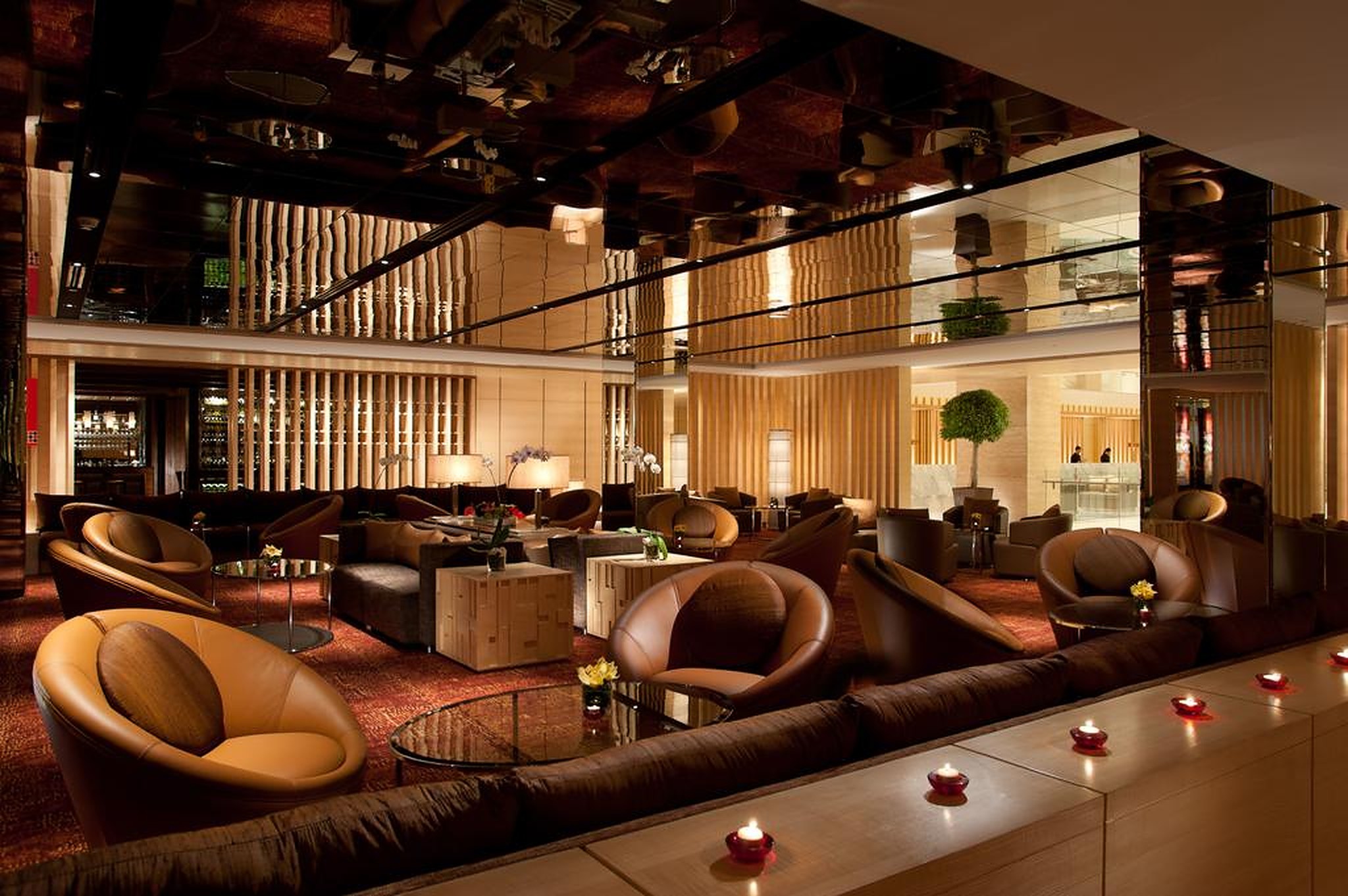 Axis Lounge