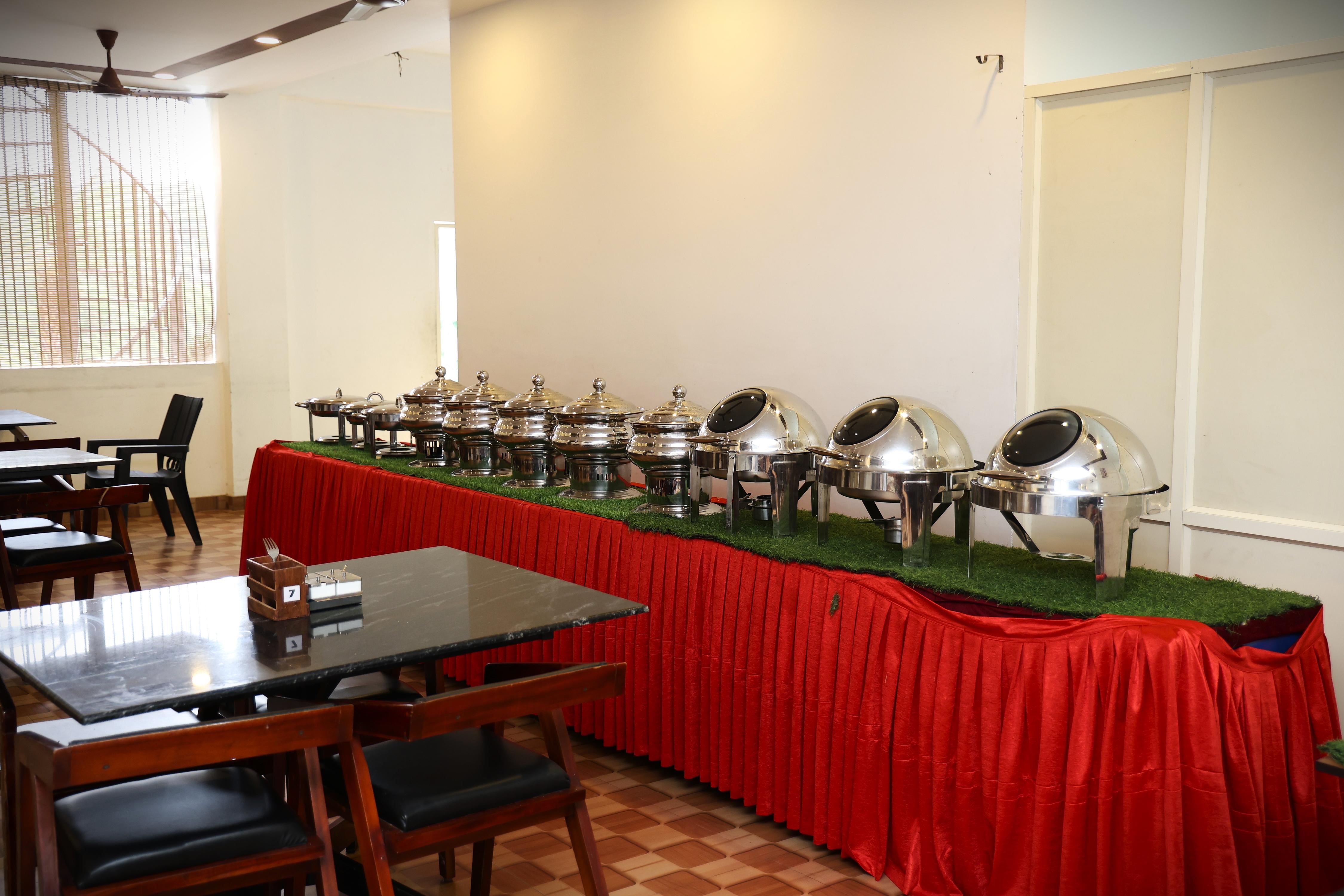 Delano Residency Multicusine restaurant