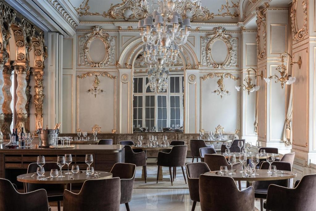 White Salon