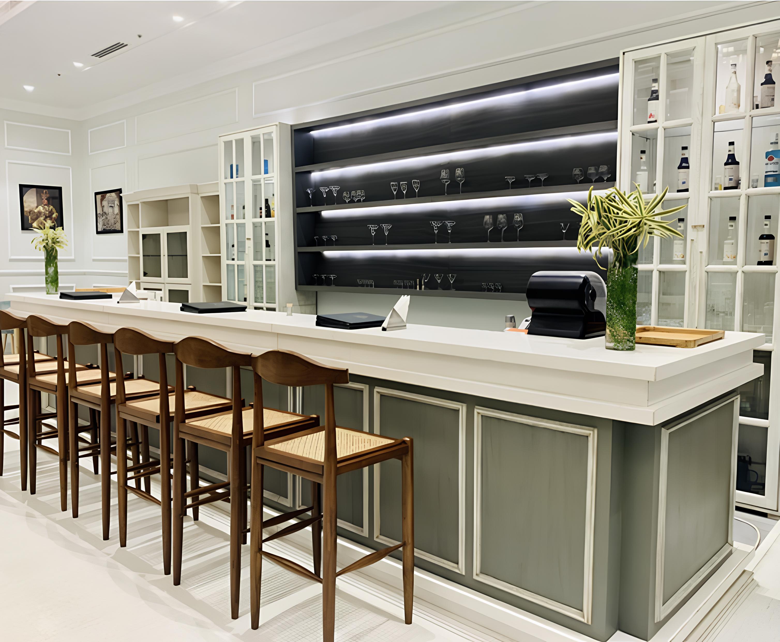 Club Regal Restaurant