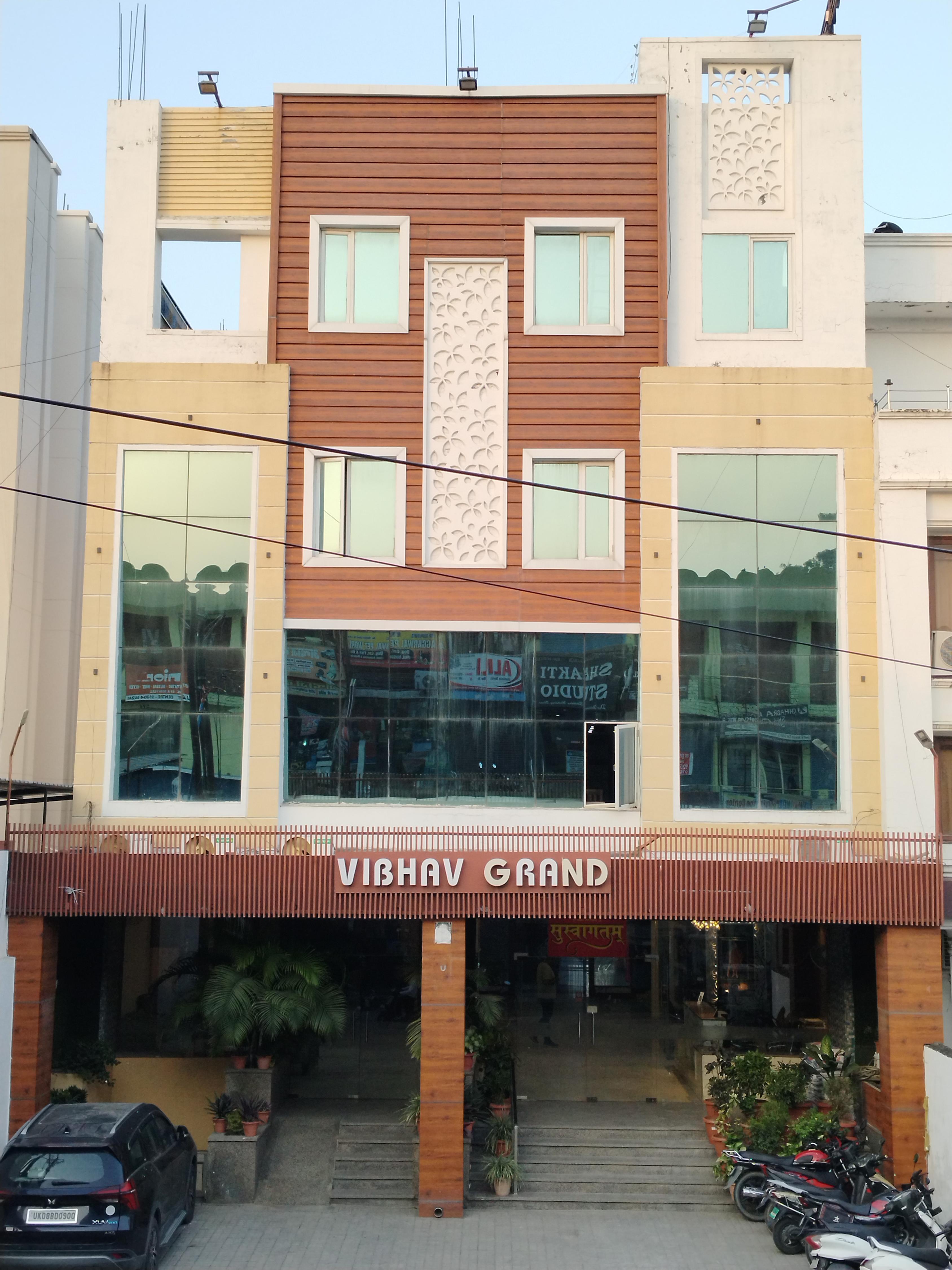 Vibhav Grand