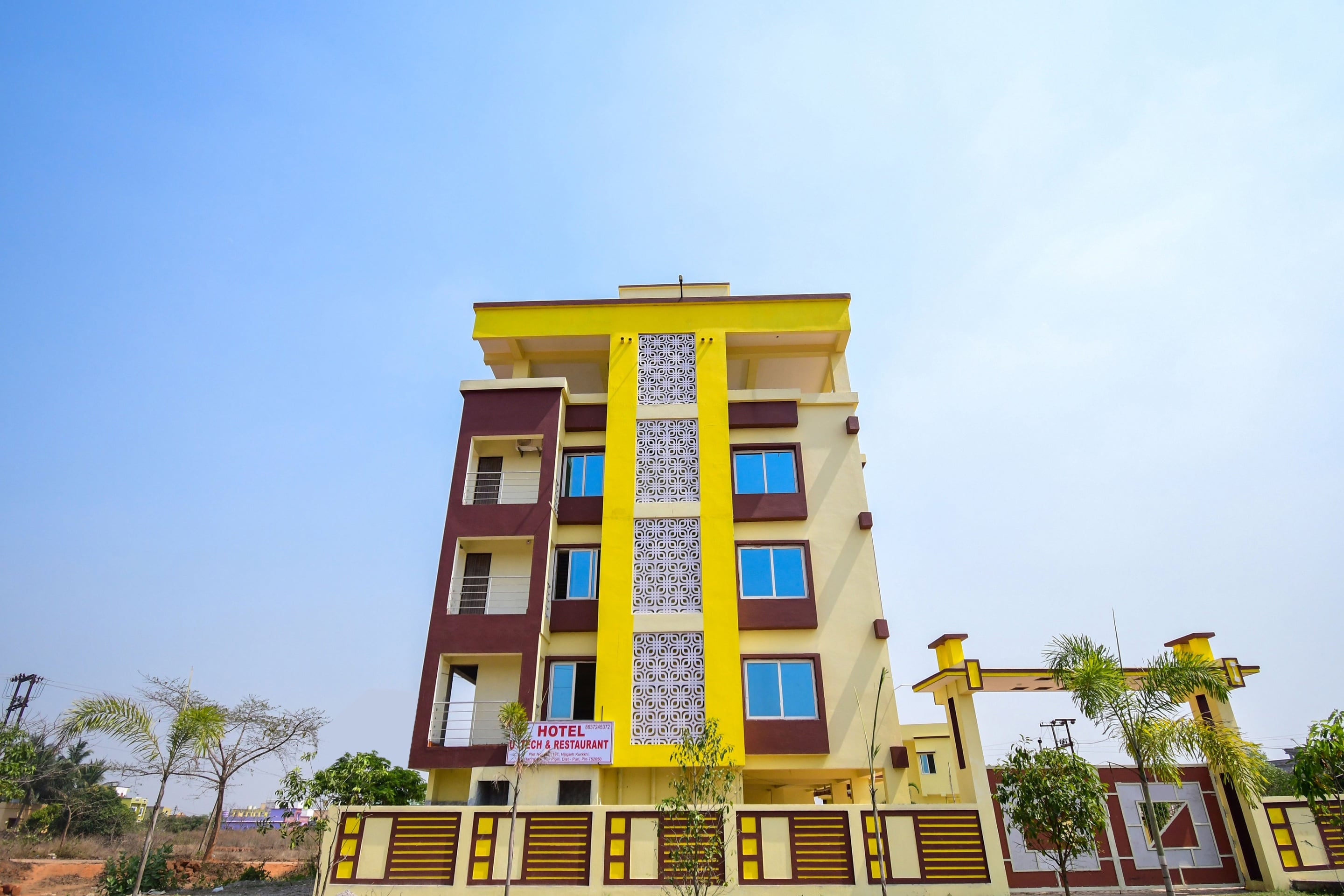 Hotel O U Tech Hotel And Restaurant Restaurant